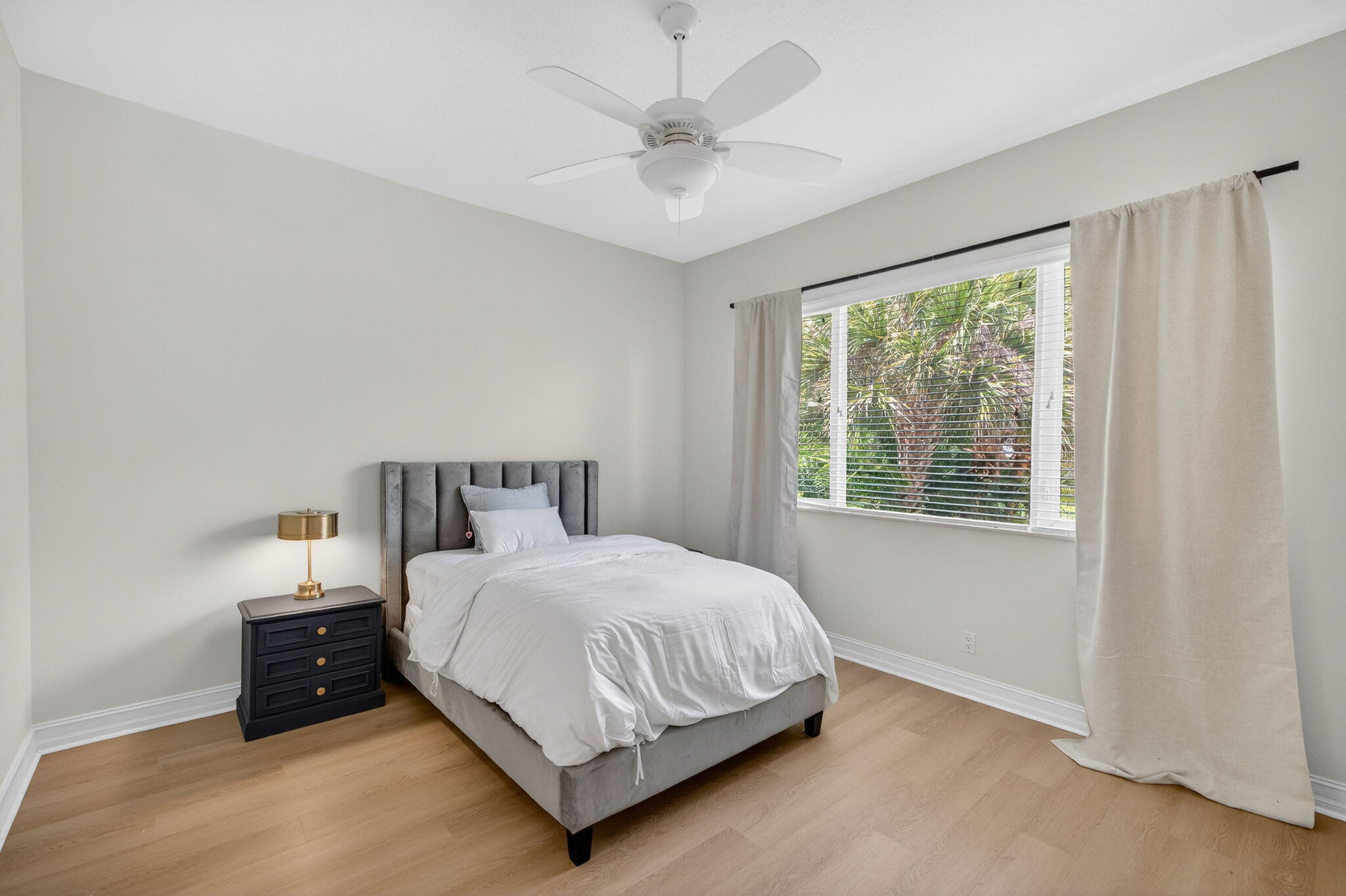 17681 Middlebrook, Boca Raton FL 33496