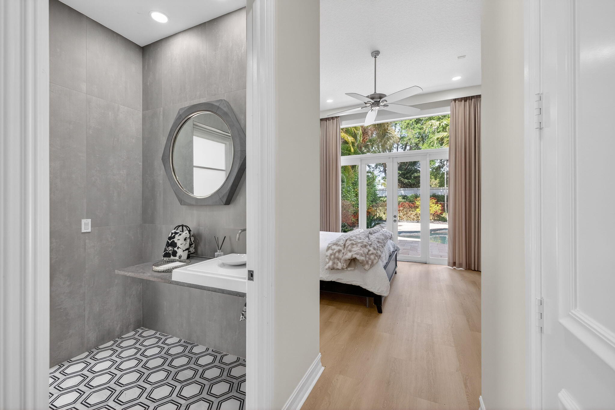 17681 Middlebrook, Boca Raton FL 33496