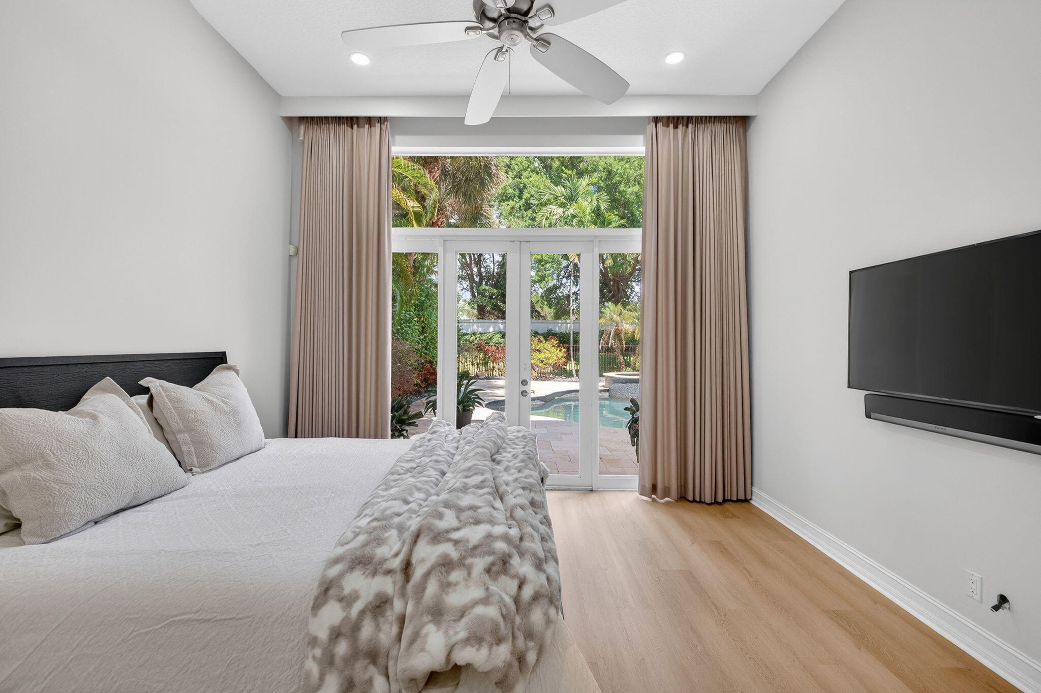 17681 Middlebrook, Boca Raton FL 33496