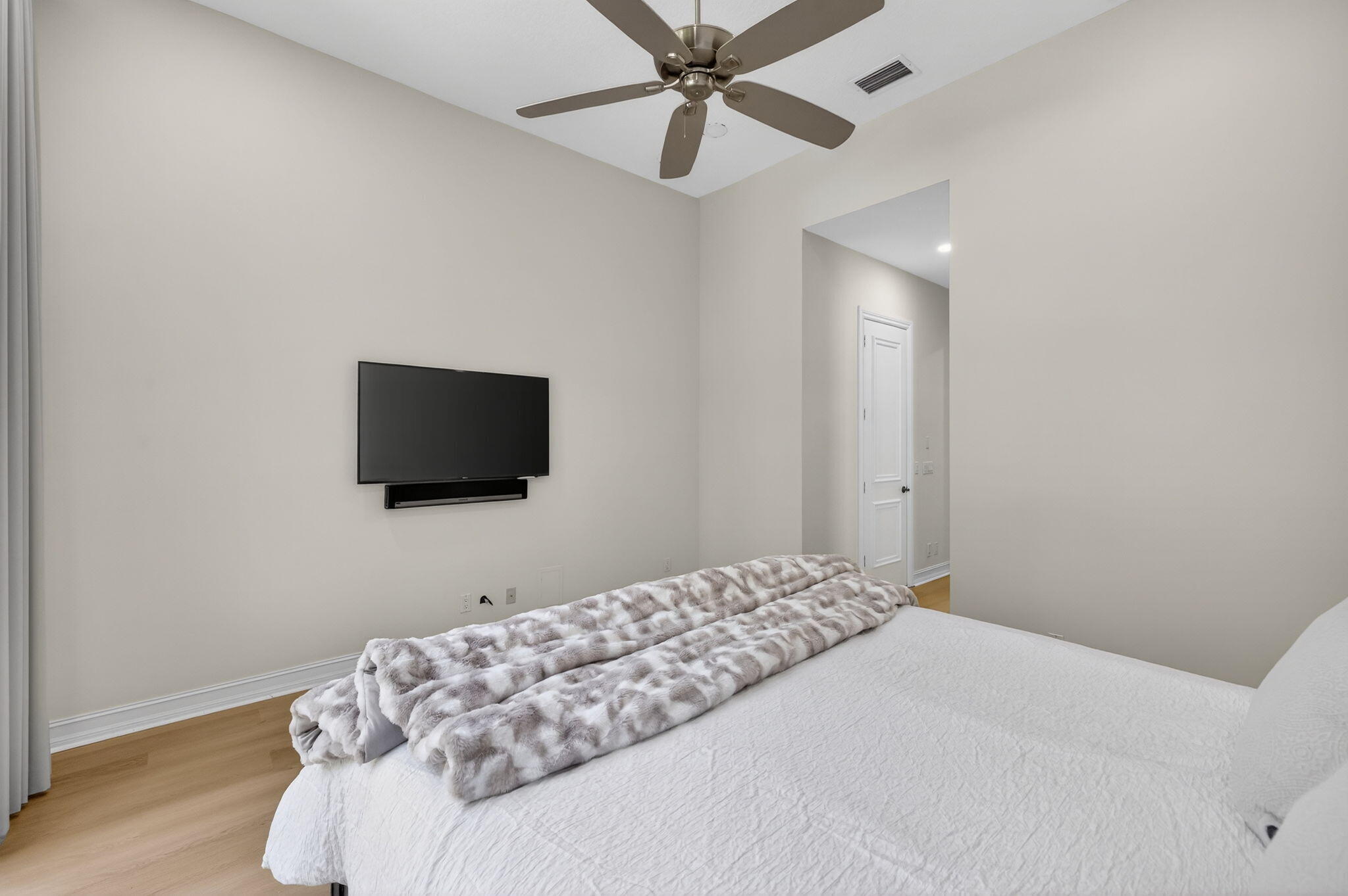 17681 Middlebrook, Boca Raton FL 33496