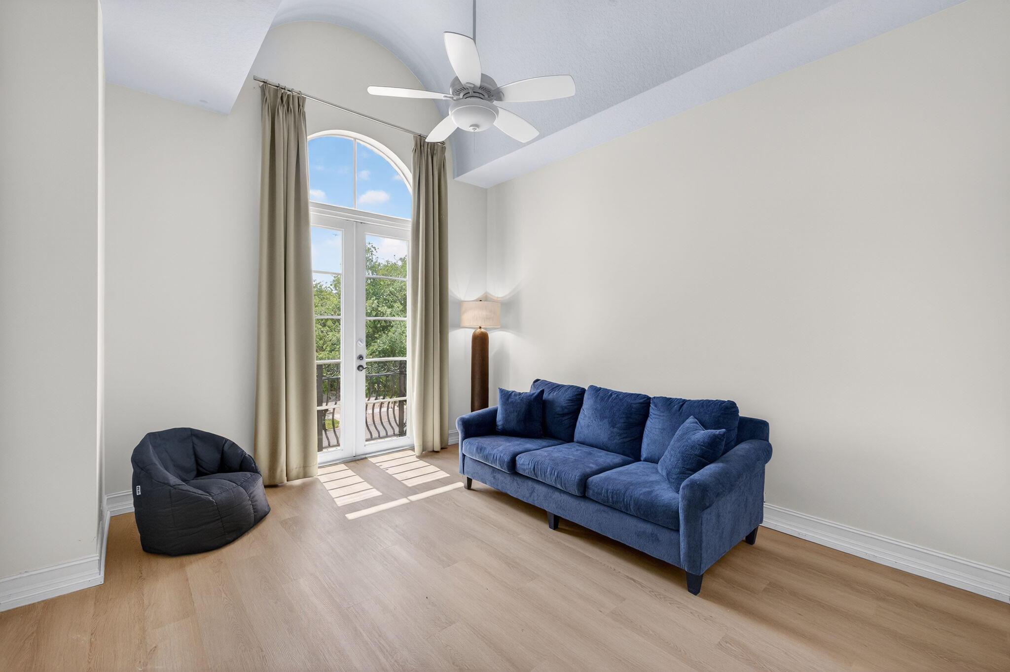 17681 Middlebrook, Boca Raton FL 33496