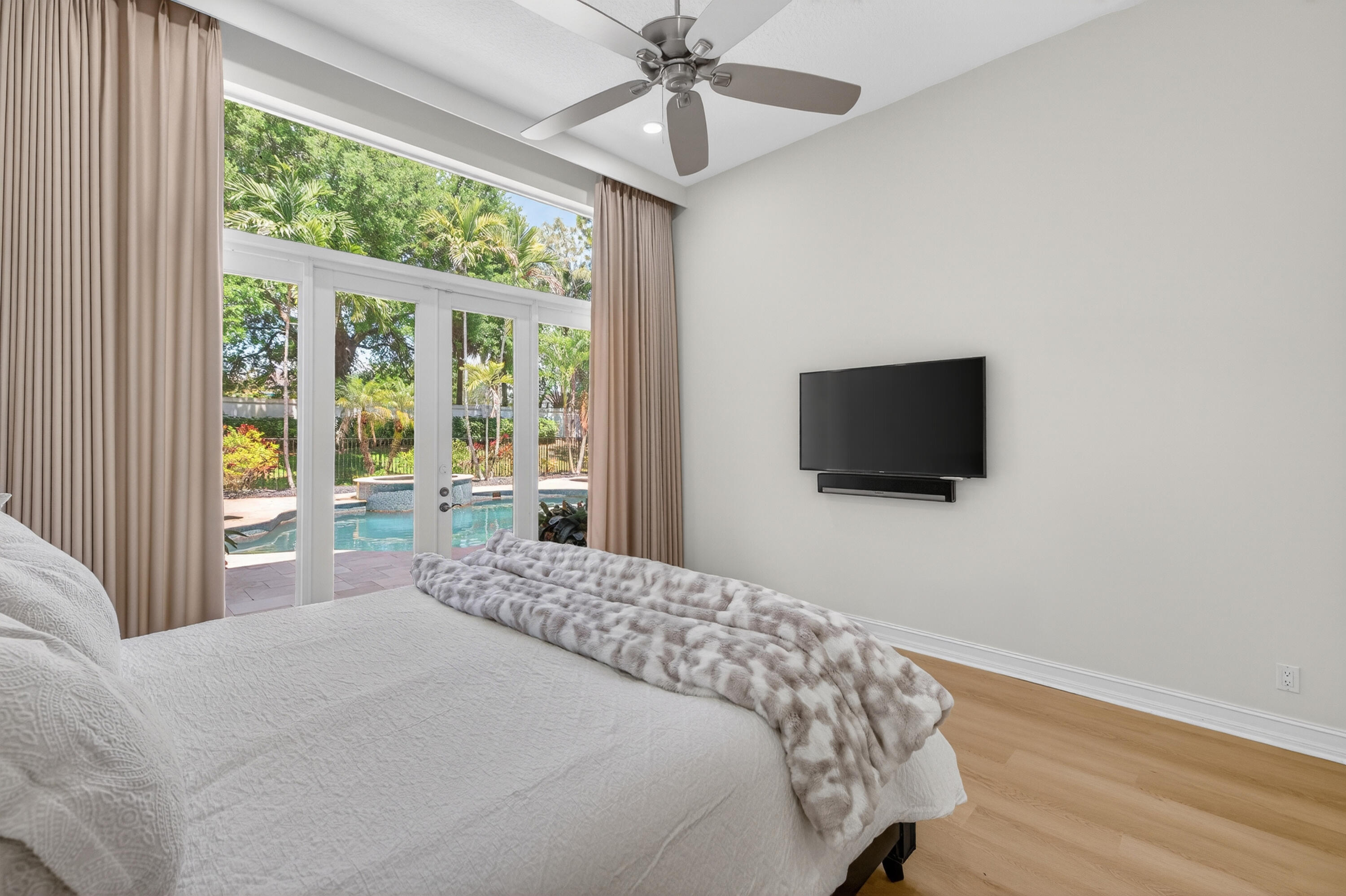17681 Middlebrook, Boca Raton FL 33496