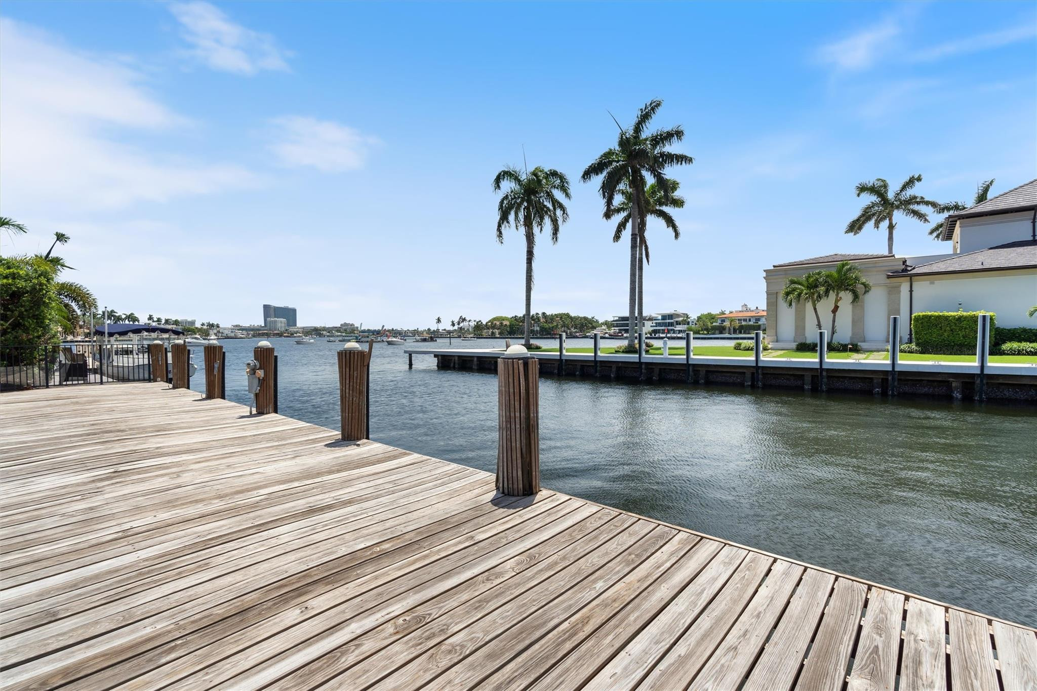 703 Royal Plaza, Fort Lauderdale FL 33301