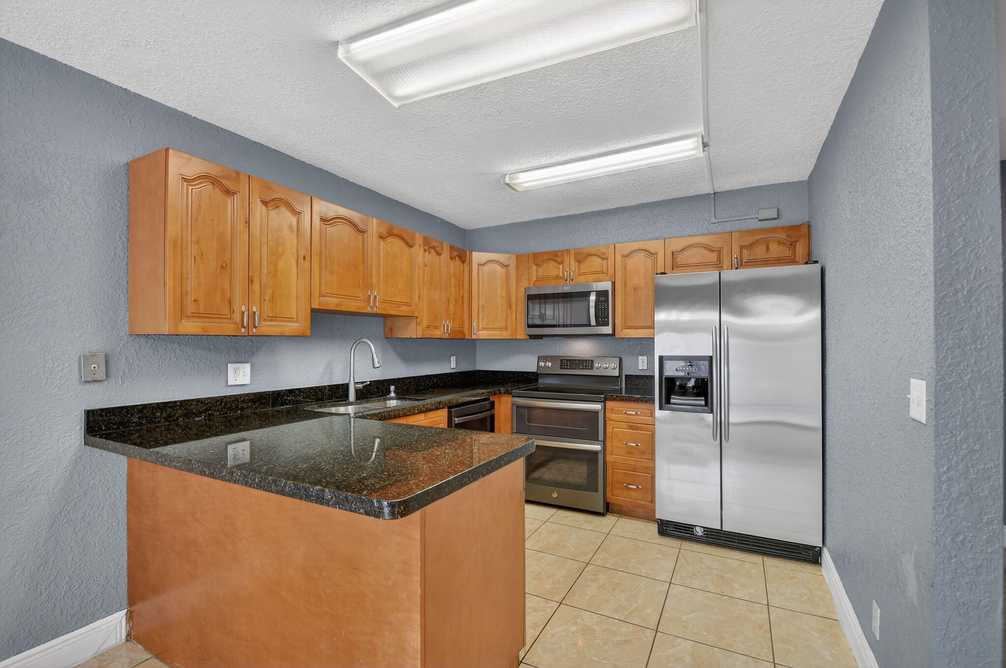 320 Woodland, Palm Springs FL 33461