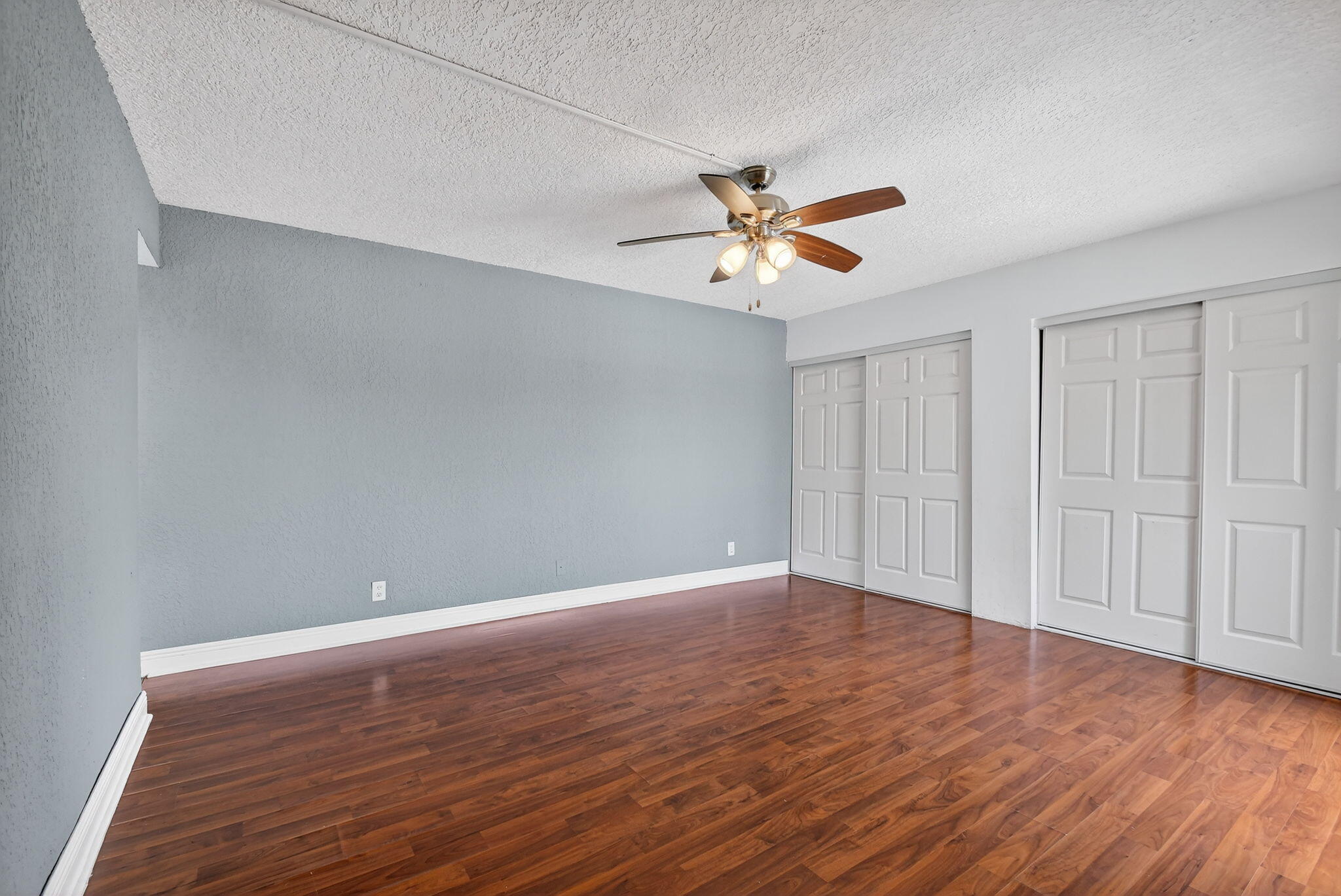 320 Woodland, Palm Springs FL 33461