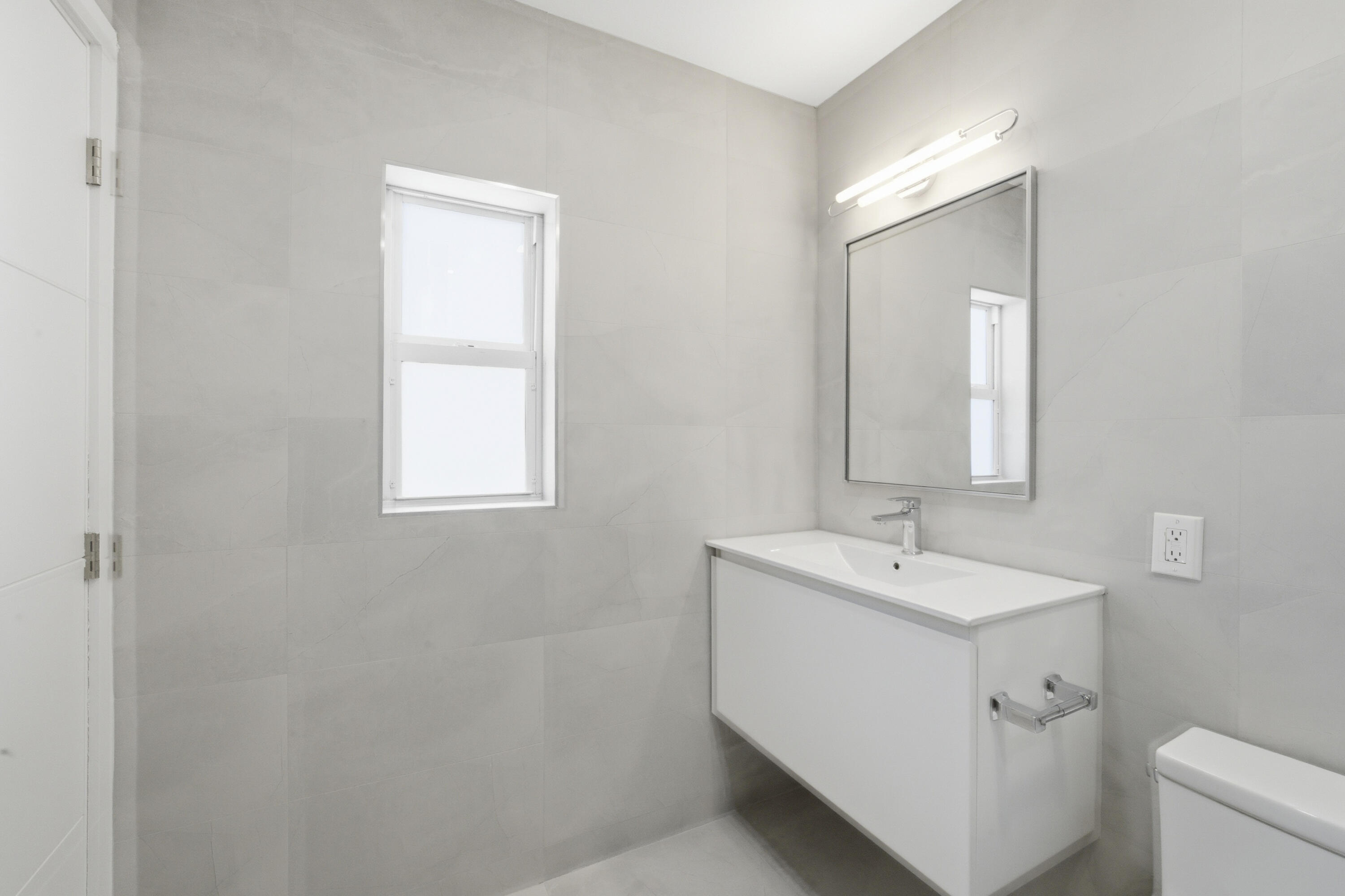 2001 NE 17th, Fort Lauderdale FL 33305