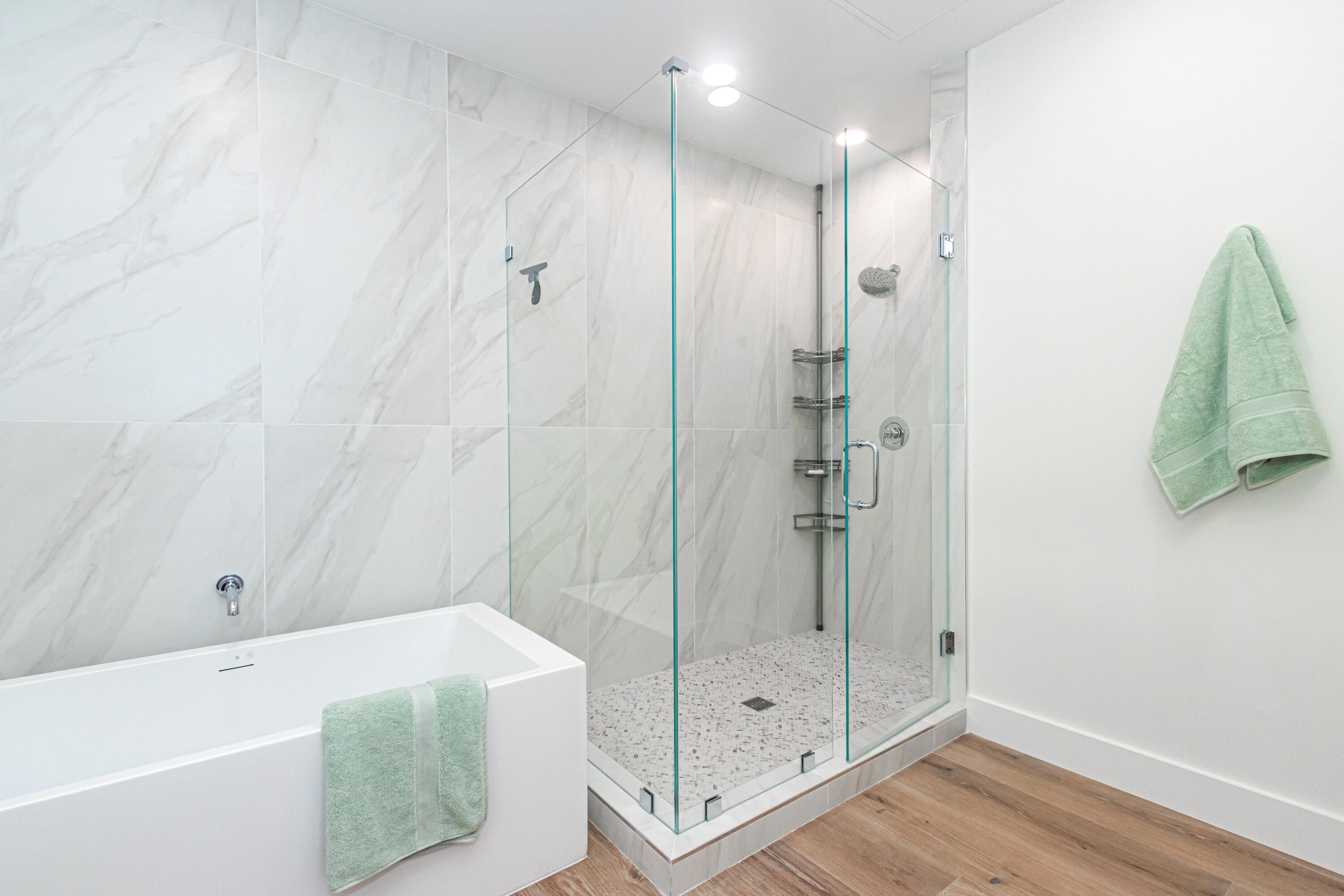 184 Lake #3201, Palm Beach Shores FL 33404