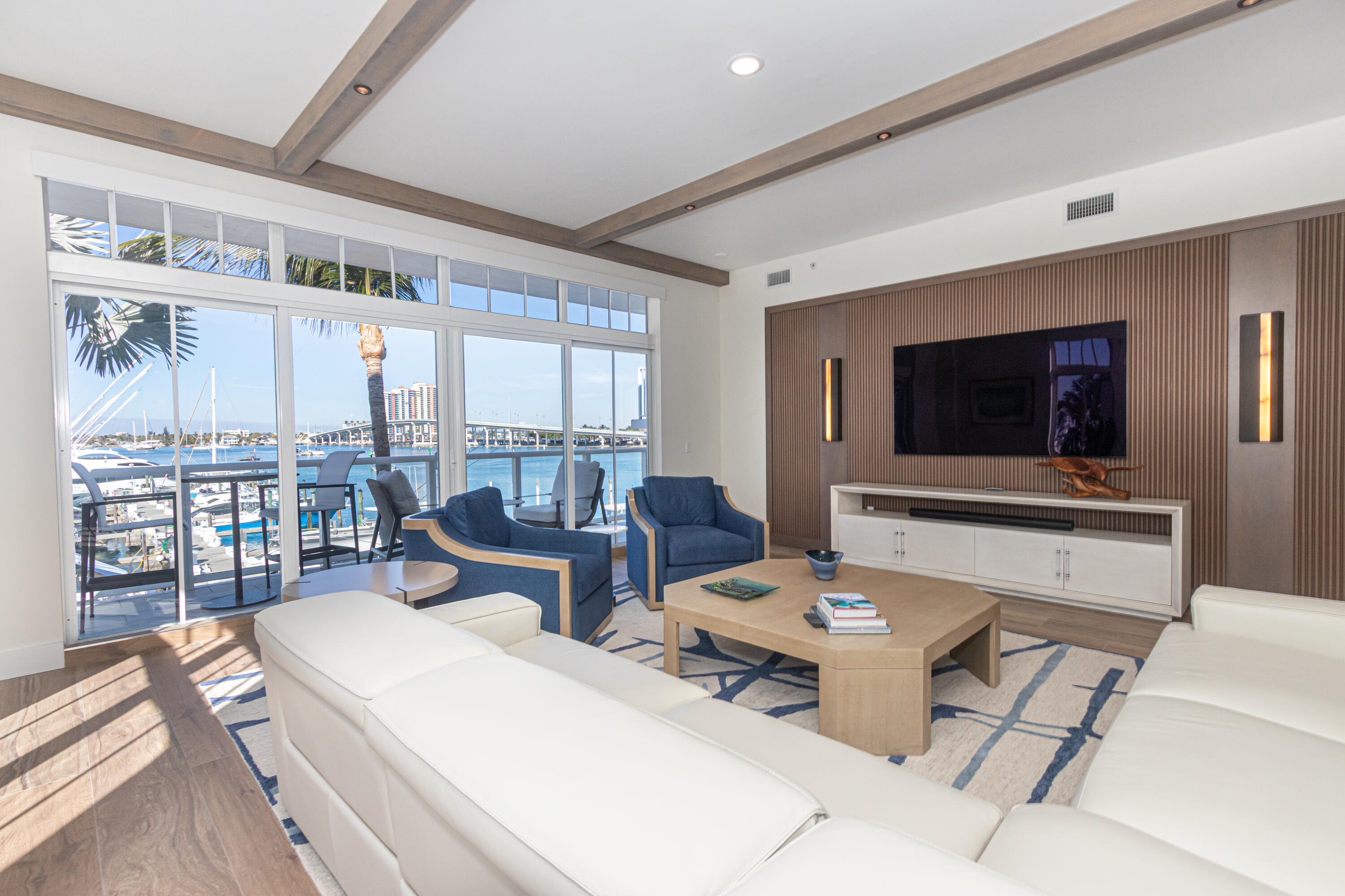 184 Lake #3201, Palm Beach Shores FL 33404