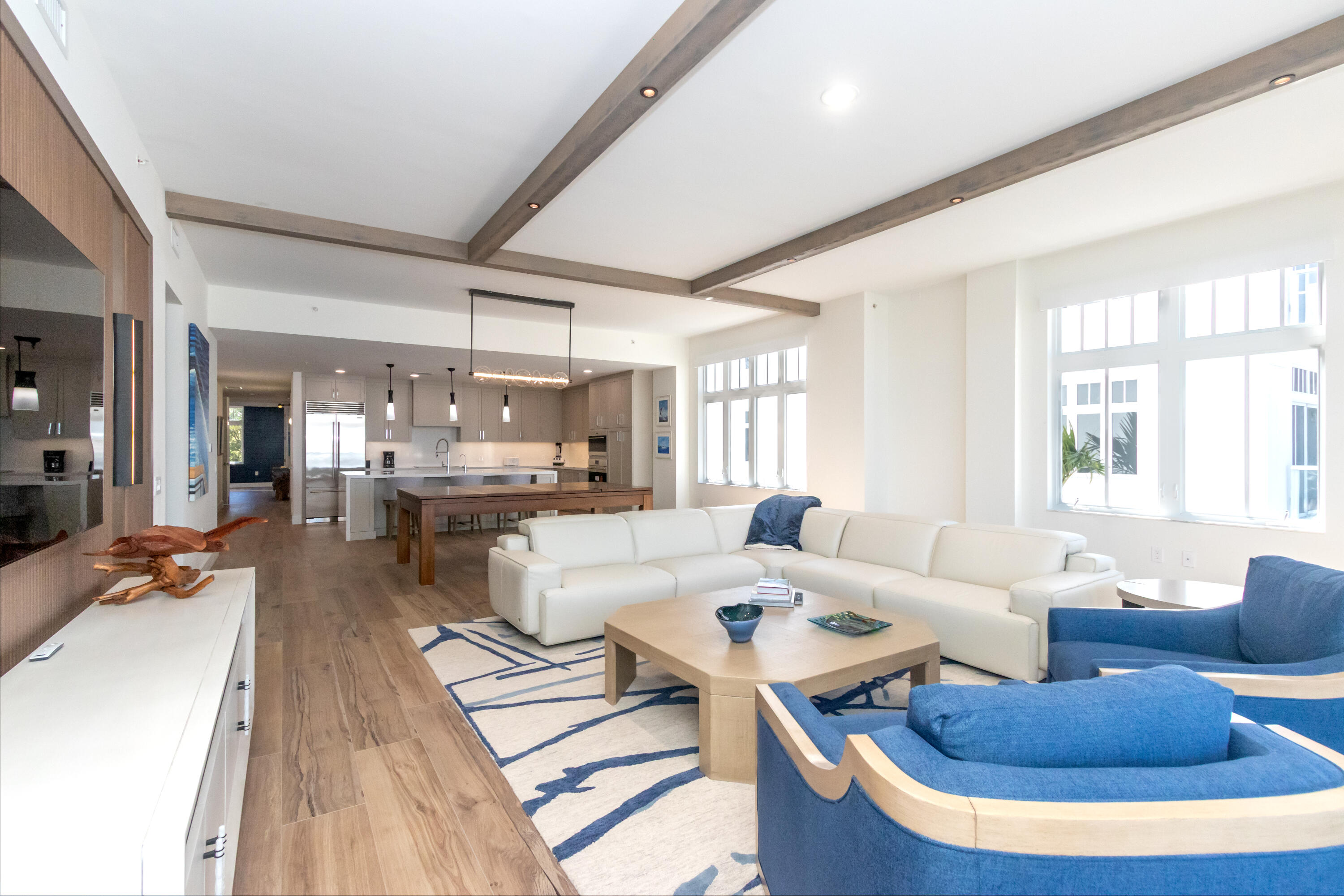 184 Lake #3201, Palm Beach Shores FL 33404