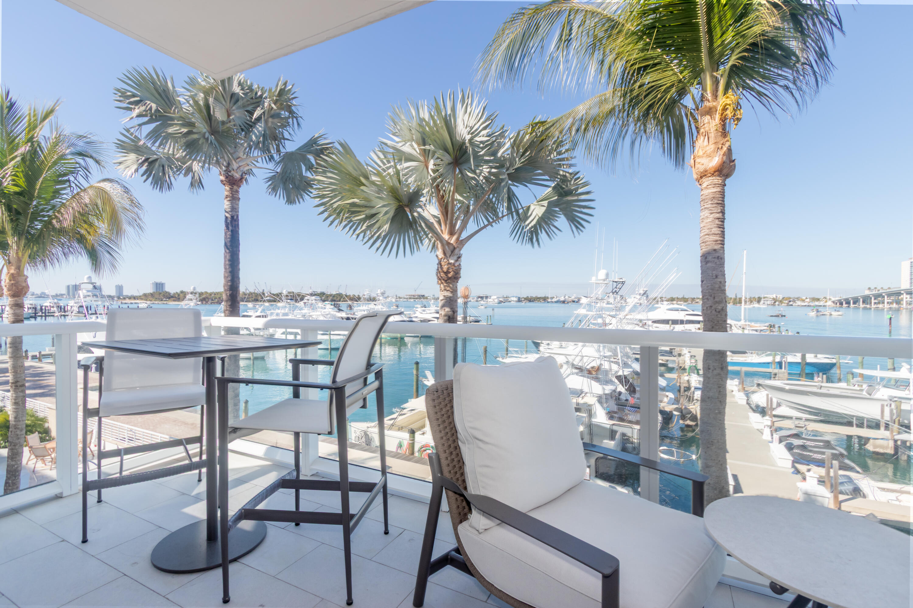184 Lake #3201, Palm Beach Shores FL 33404