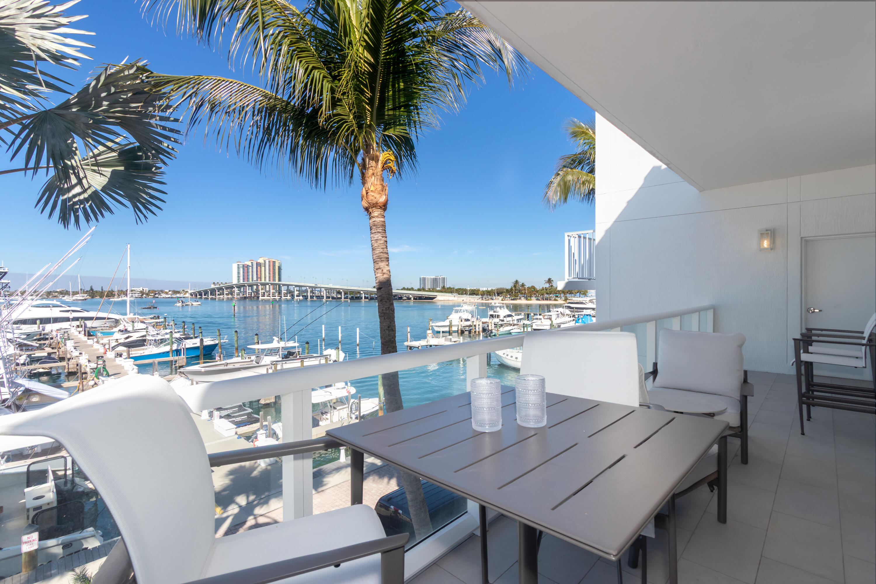 184 Lake #3201, Palm Beach Shores FL 33404