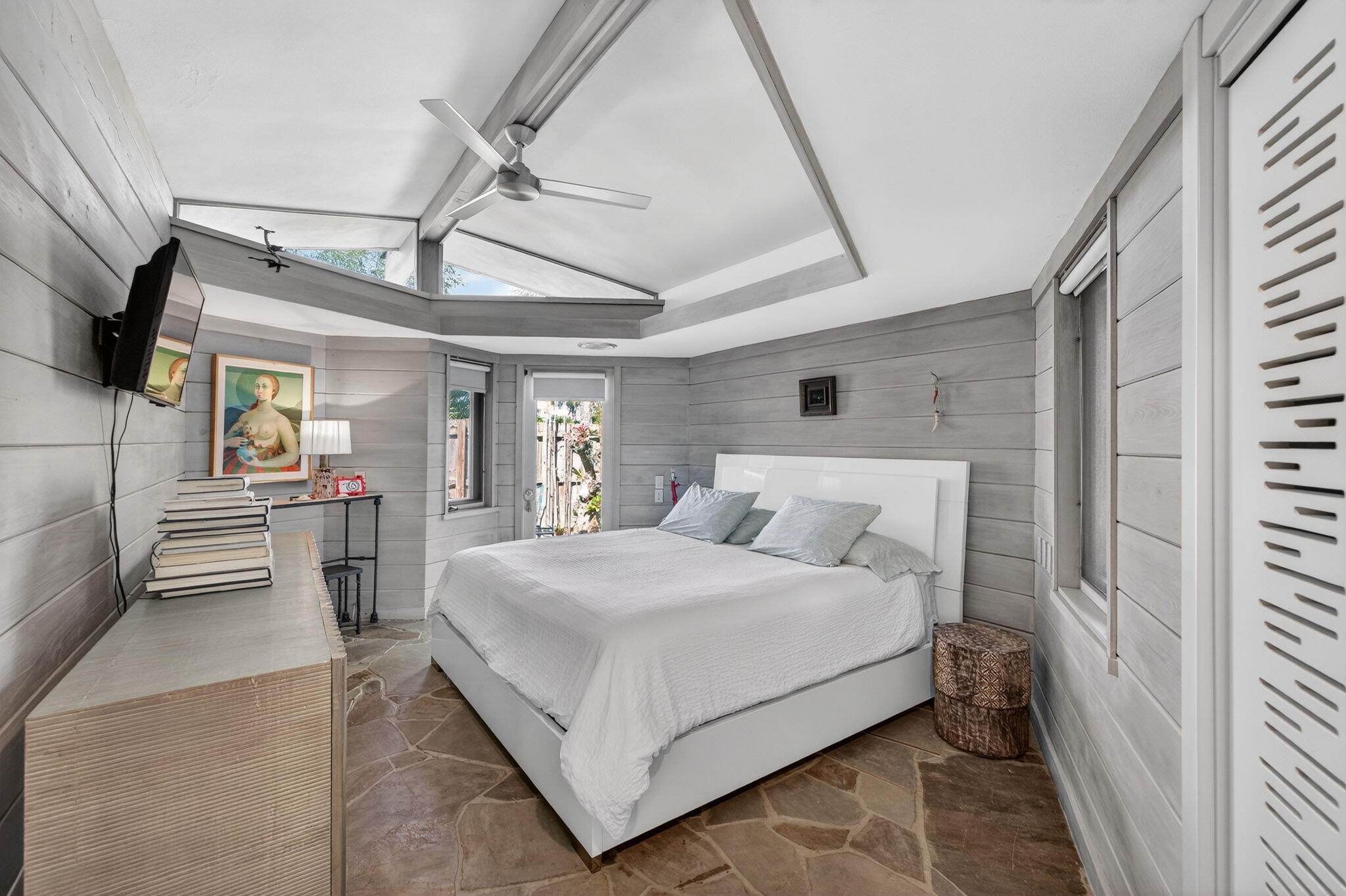 2040 Coral Reef, Lauderdale By The Sea FL 33062
