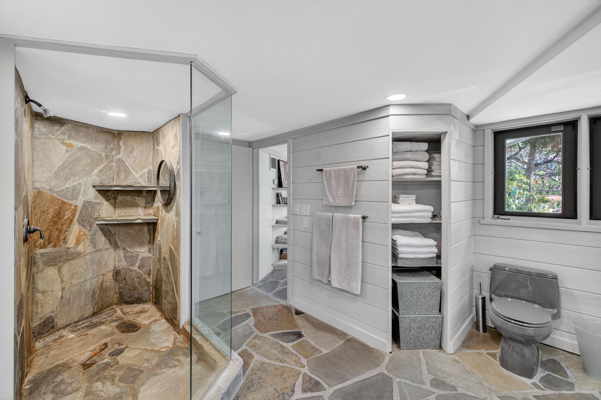 2040 Coral Reef, Lauderdale By The Sea FL 33062