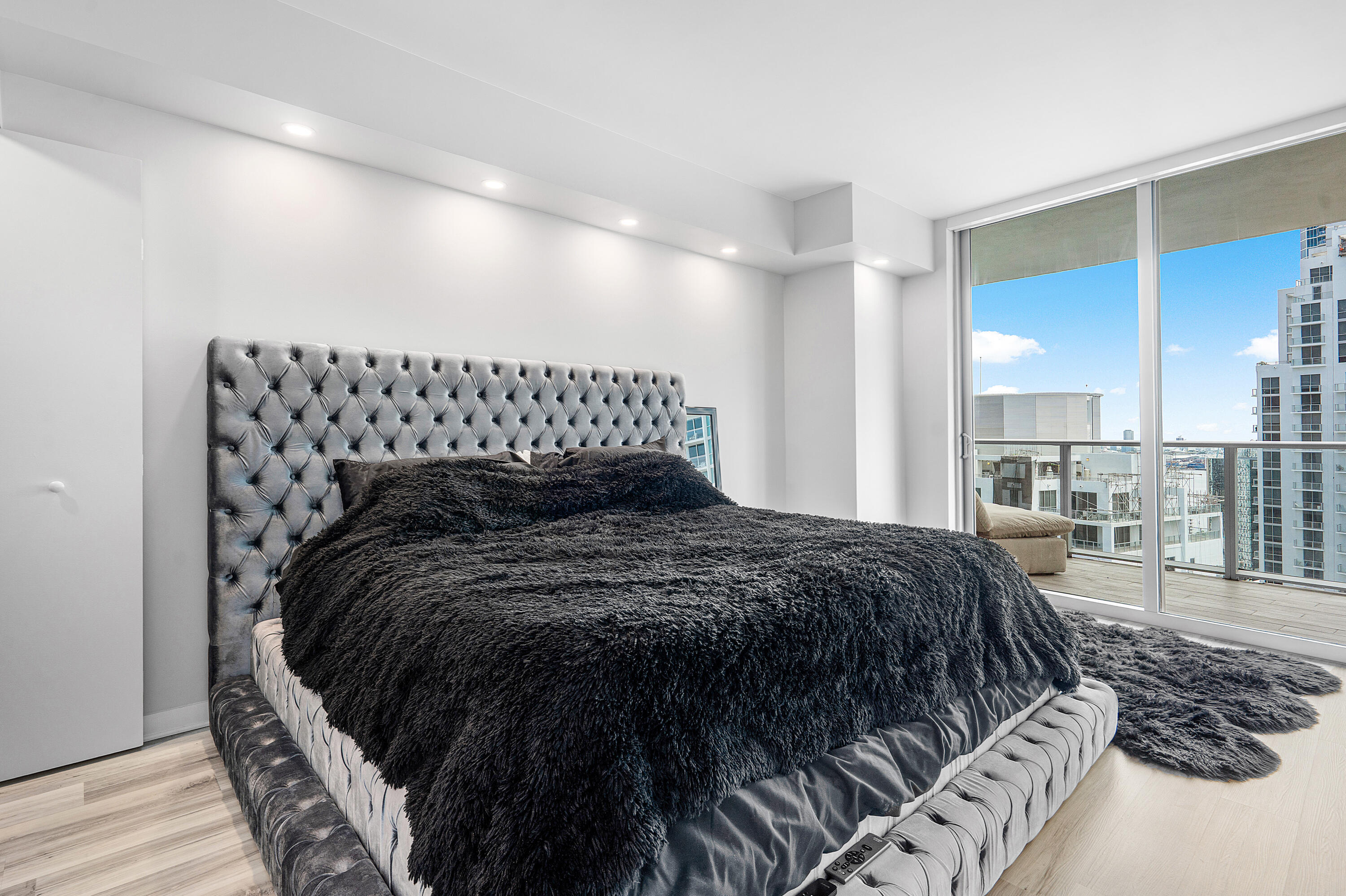 1100 S Miami #3901, Miami FL 33130