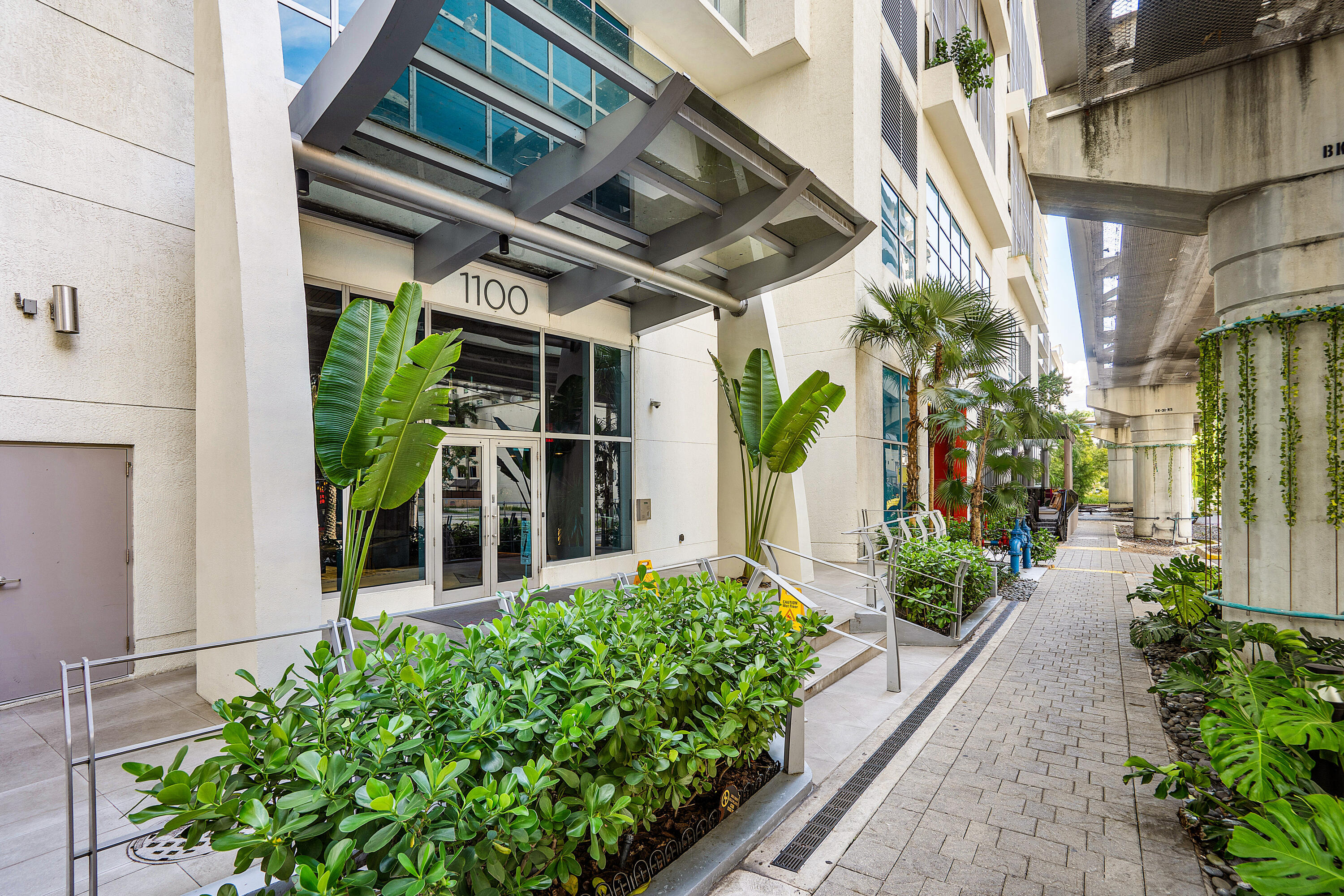 1100 S Miami #3901, Miami FL 33130