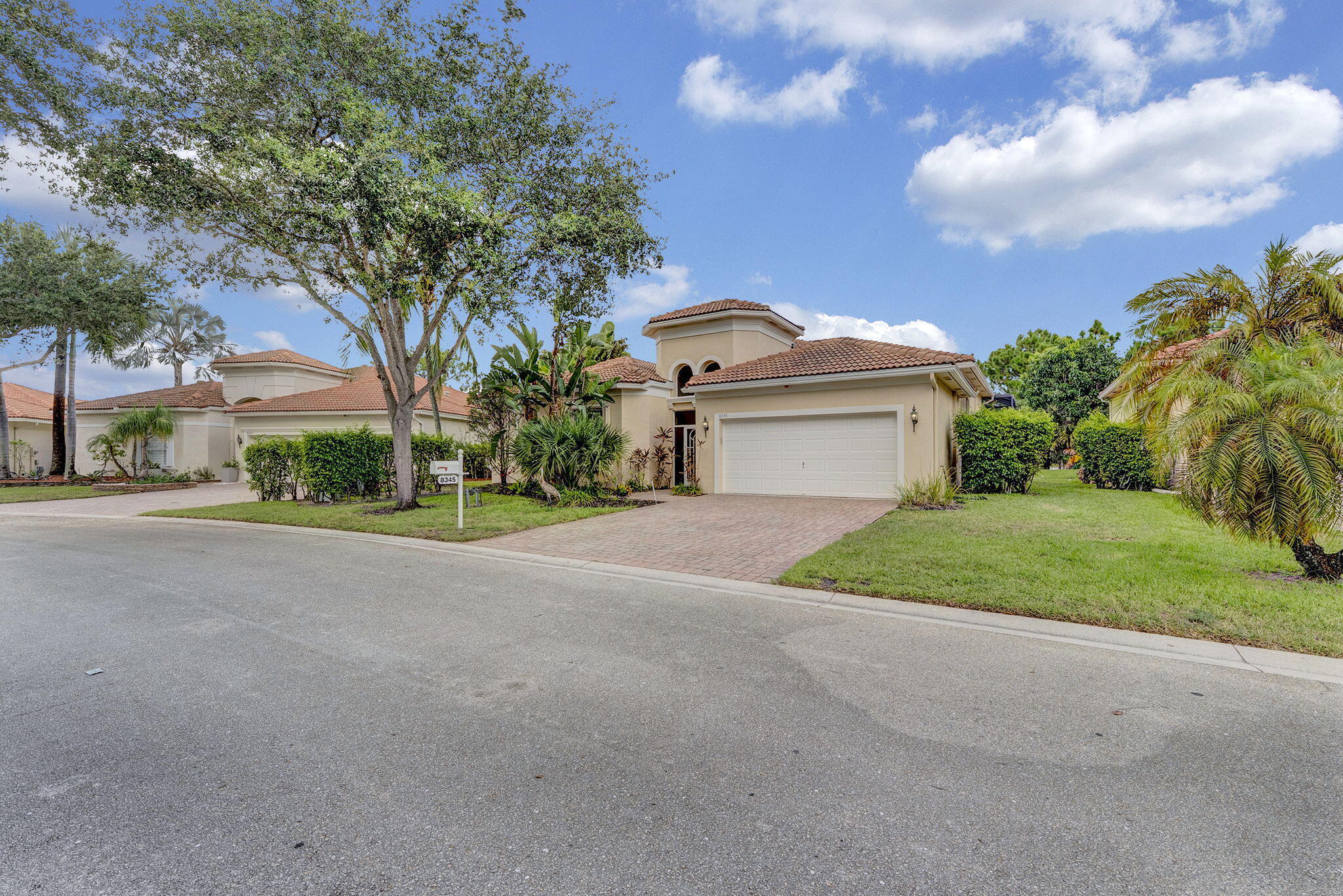 8345 Pine, West Palm Beach FL 33411