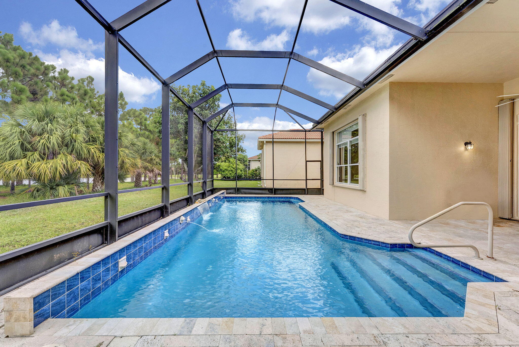 8345 Pine, West Palm Beach FL 33411
