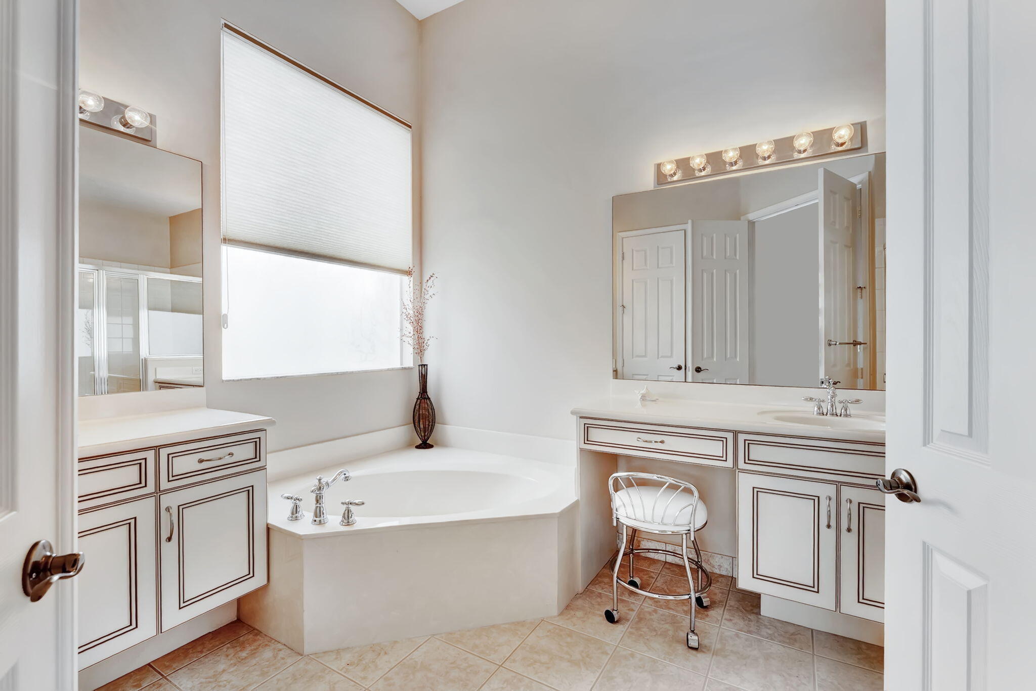 8345 Pine, West Palm Beach FL 33411