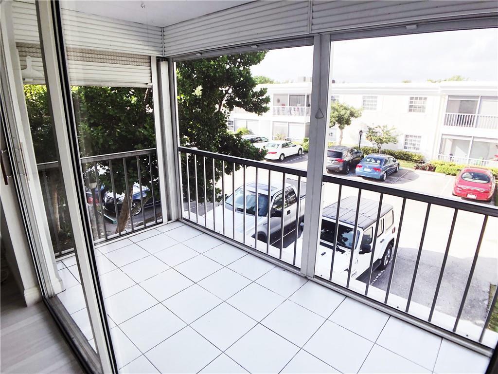 6521 Bay Club #4, Fort Lauderdale FL 33308