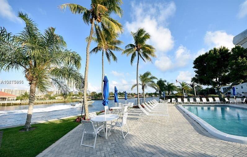 6521 Bay Club #4, Fort Lauderdale FL 33308