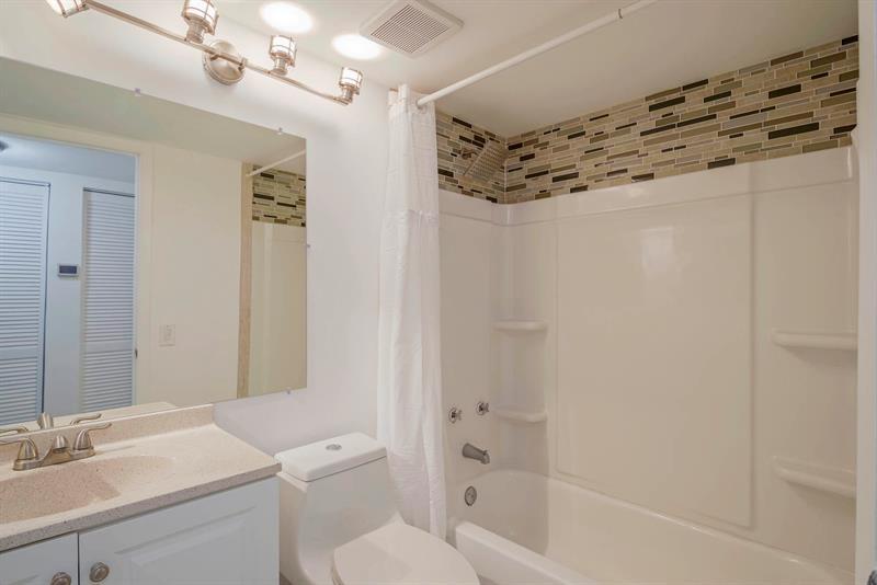 661 Waterside, Hypoluxo FL 33462
