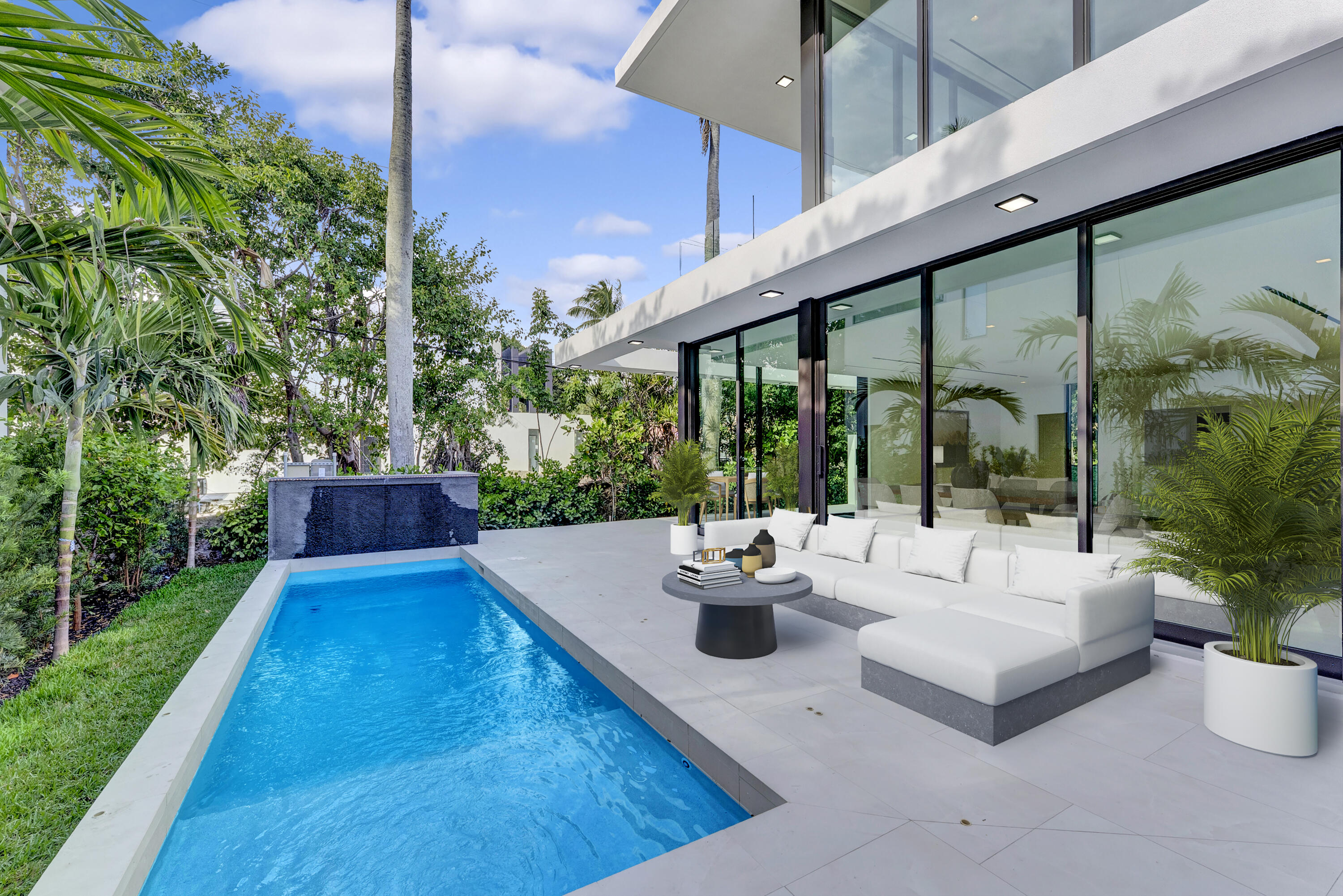 2130 S Miami, Miami FL 33129