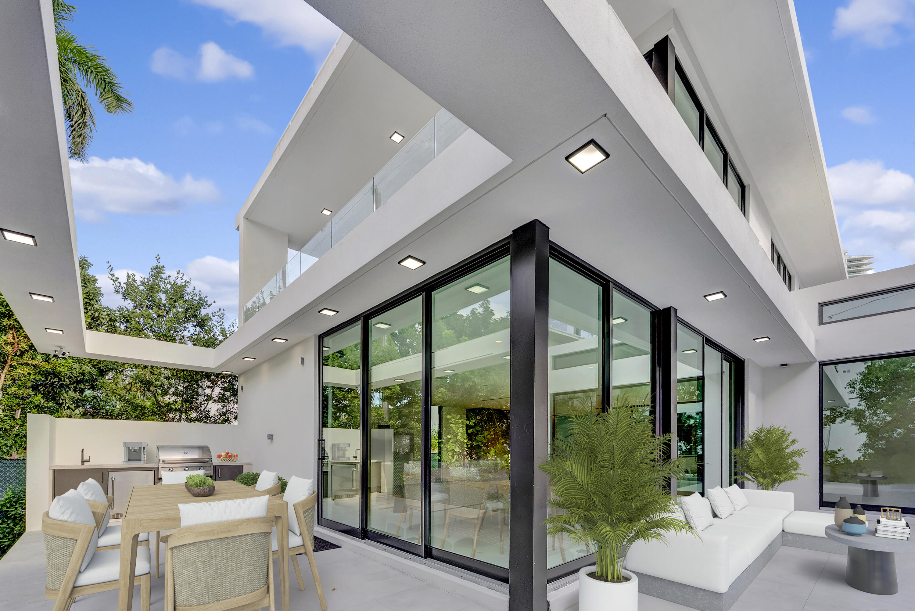 2130 S Miami, Miami FL 33129