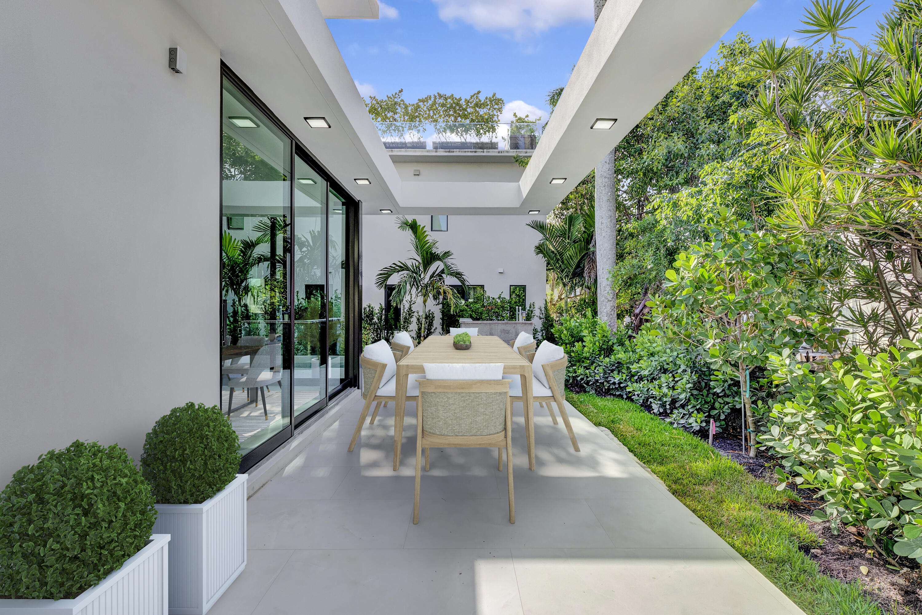 2130 S Miami, Miami FL 33129
