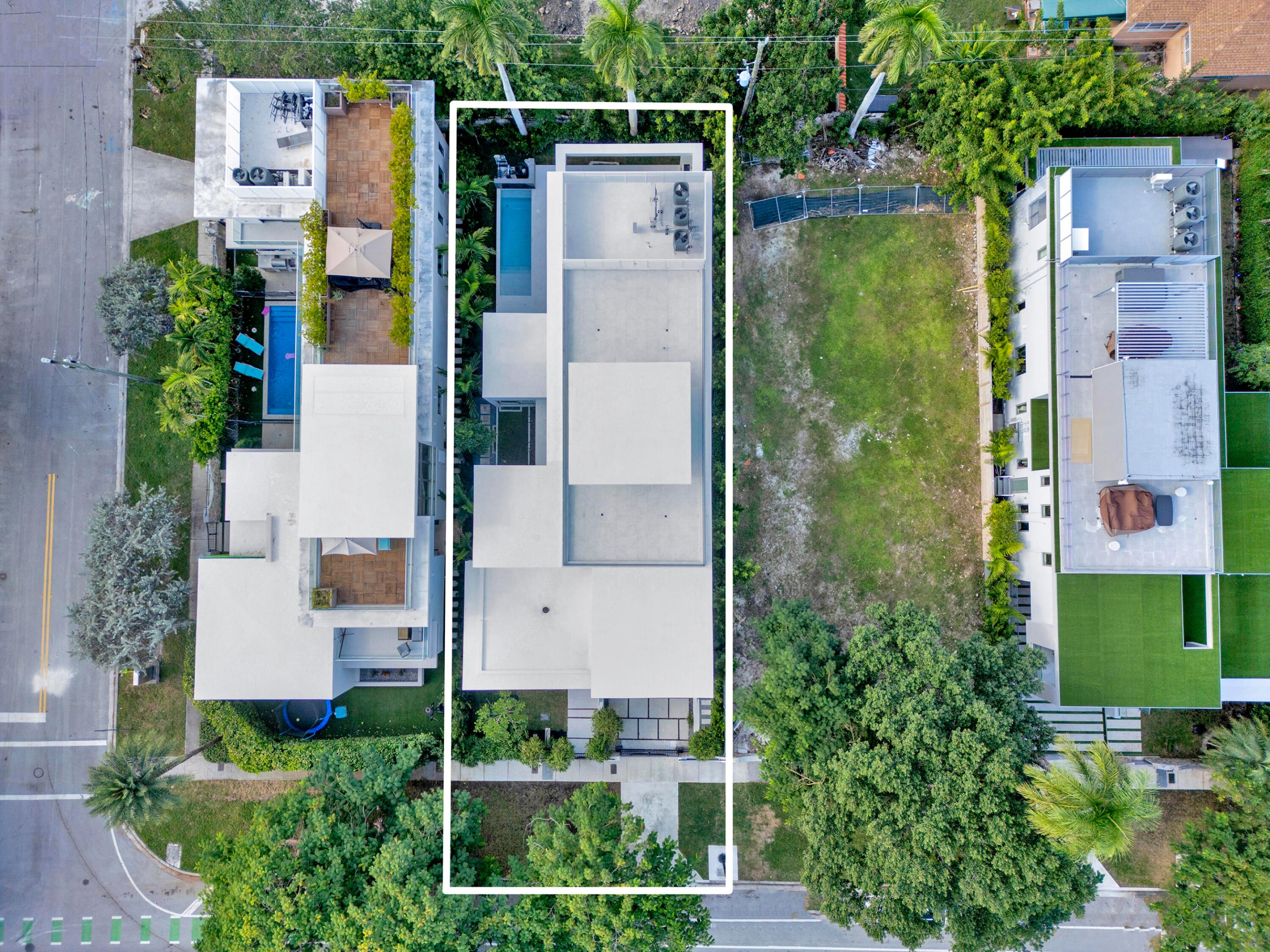 2130 S Miami, Miami FL 33129