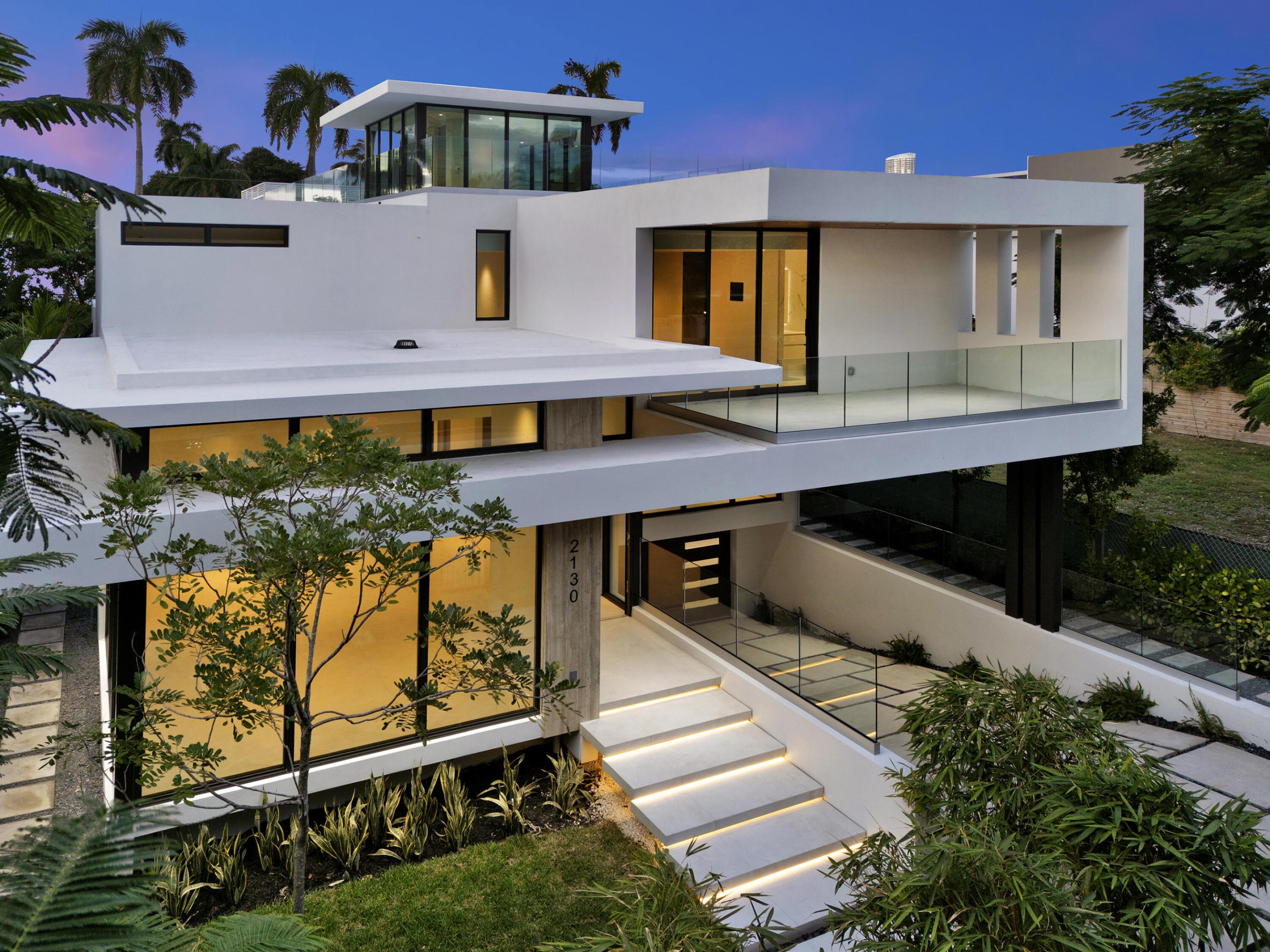 2130 S Miami, Miami FL 33129
