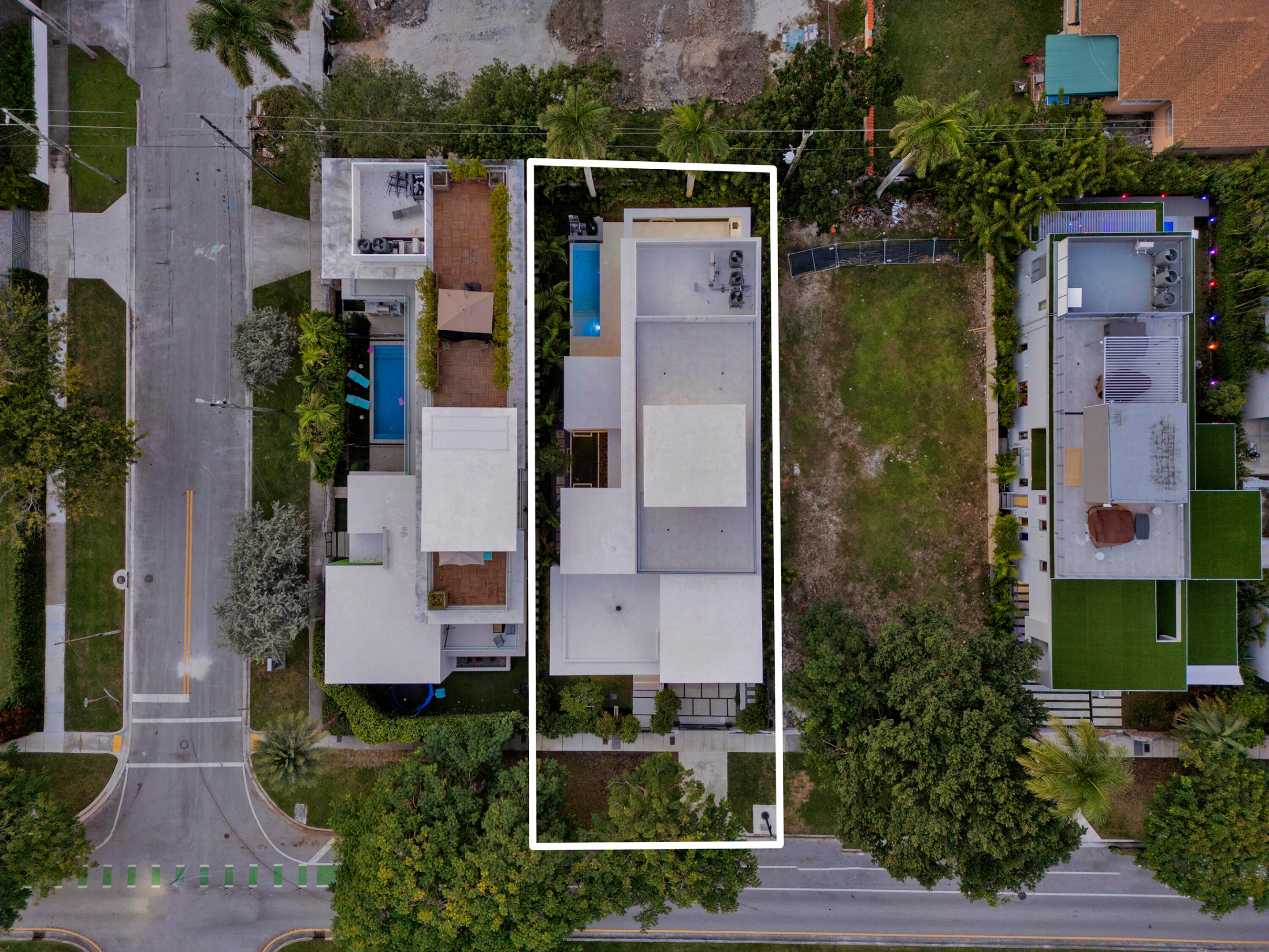 2130 S Miami, Miami FL 33129