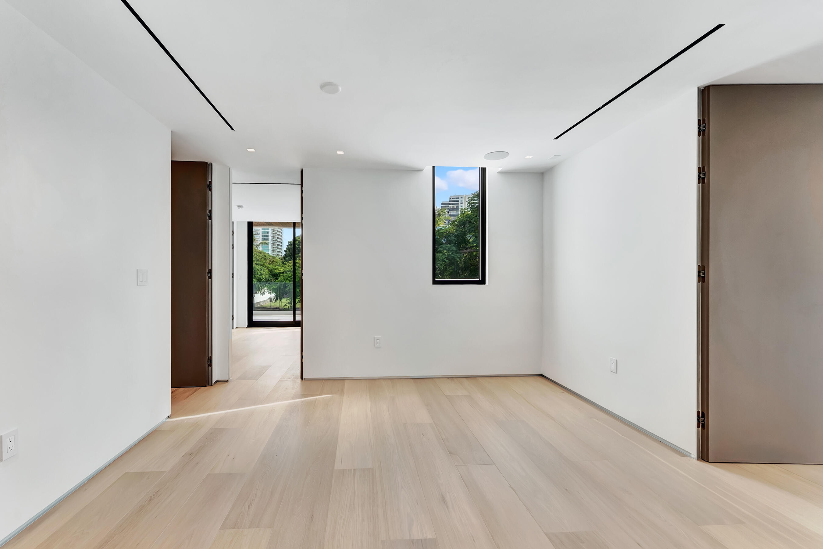 2130 S Miami, Miami FL 33129
