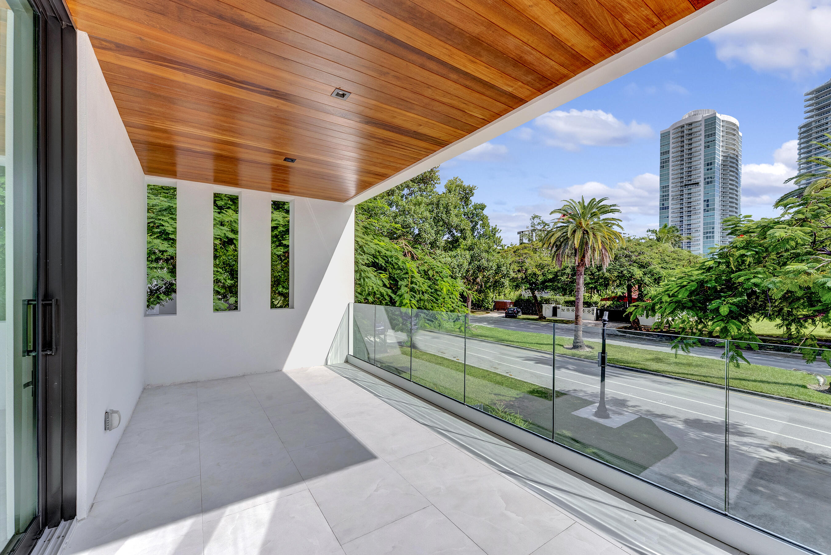 2130 S Miami, Miami FL 33129