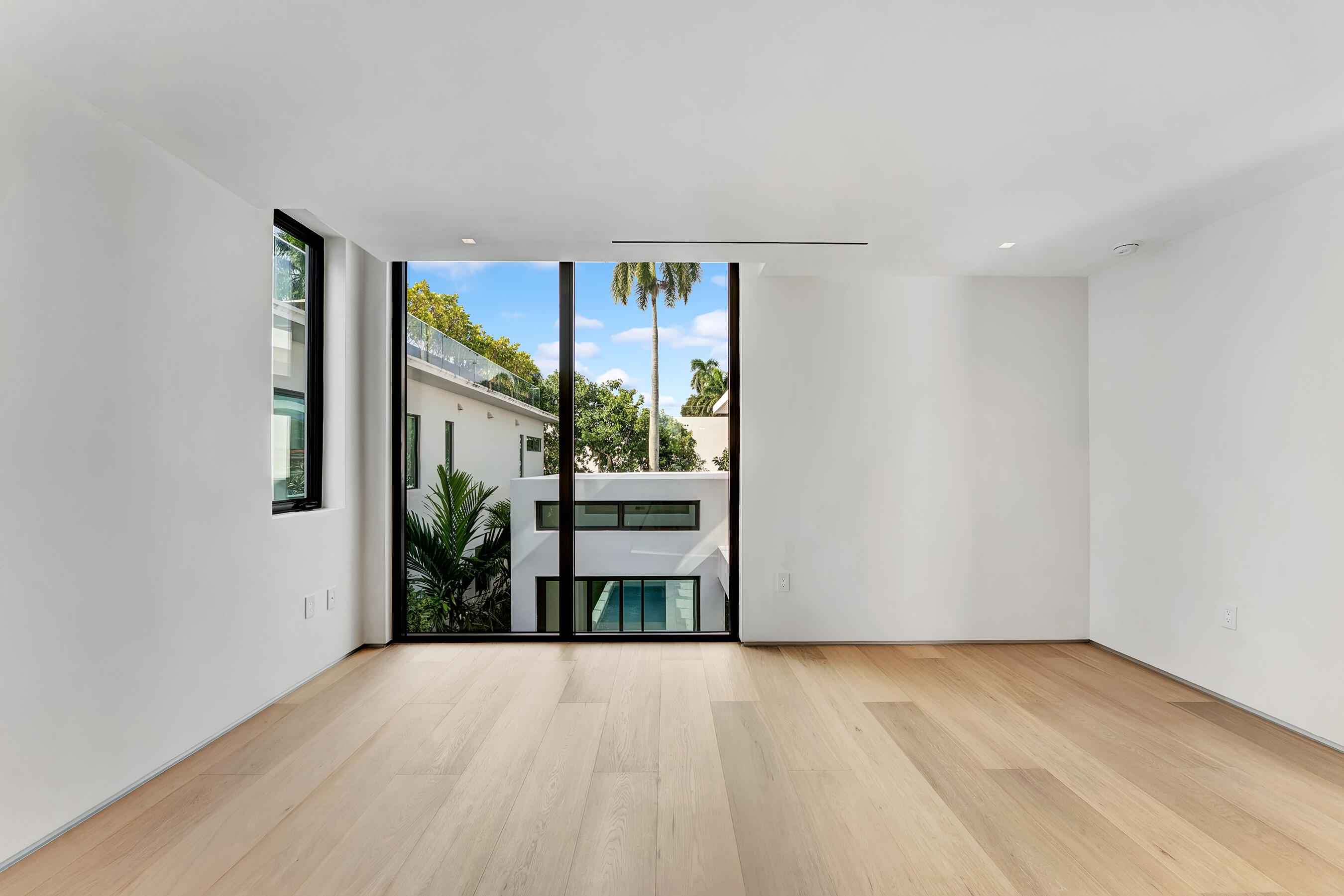 2130 S Miami, Miami FL 33129