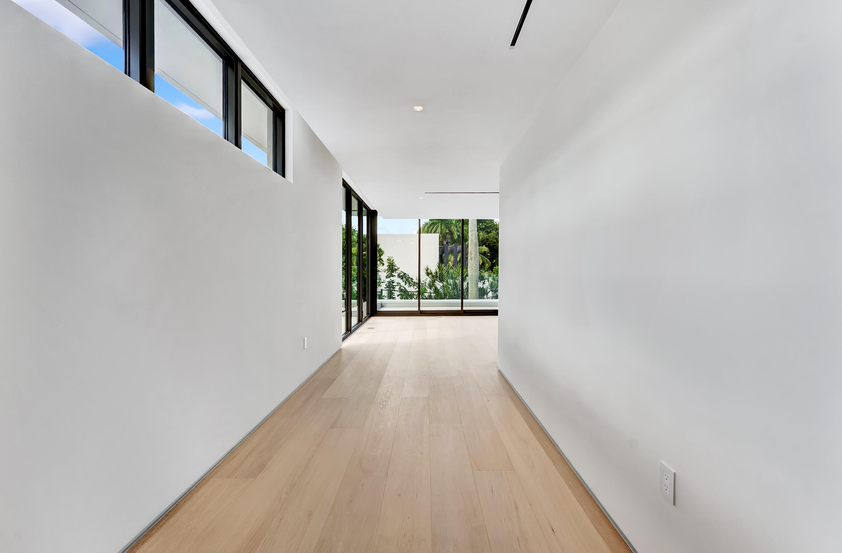 2130 S Miami, Miami FL 33129