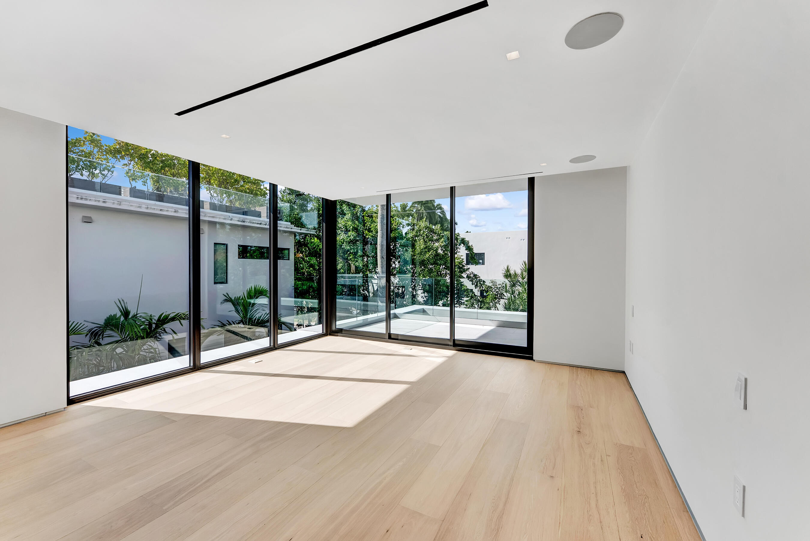2130 S Miami, Miami FL 33129