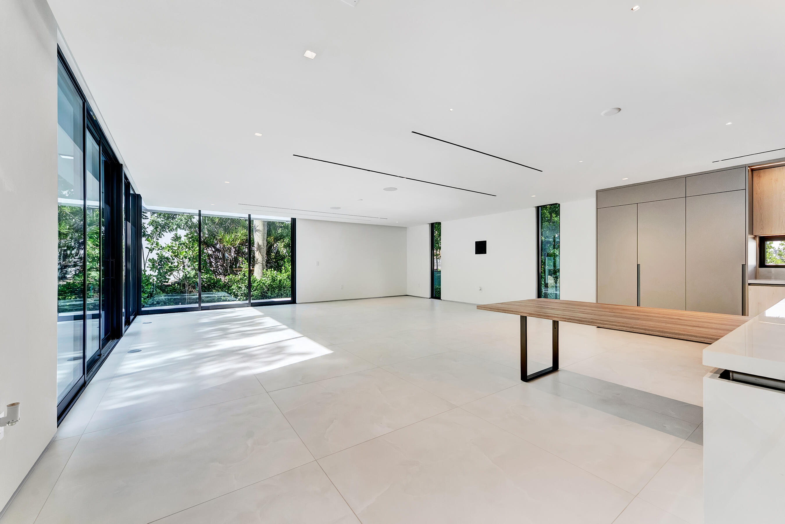2130 S Miami, Miami FL 33129