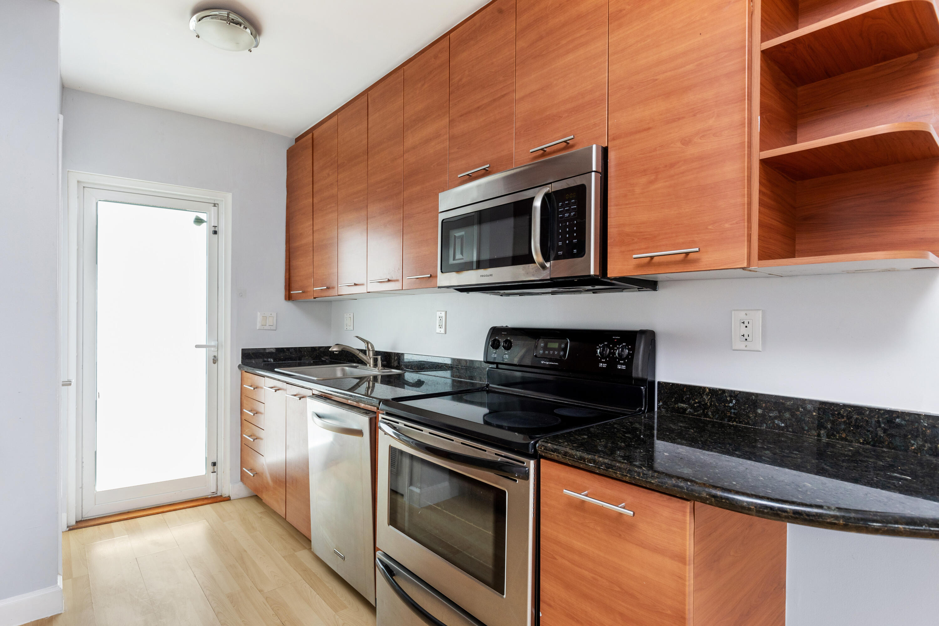 3250 NE 28th #404, Fort Lauderdale FL 33308