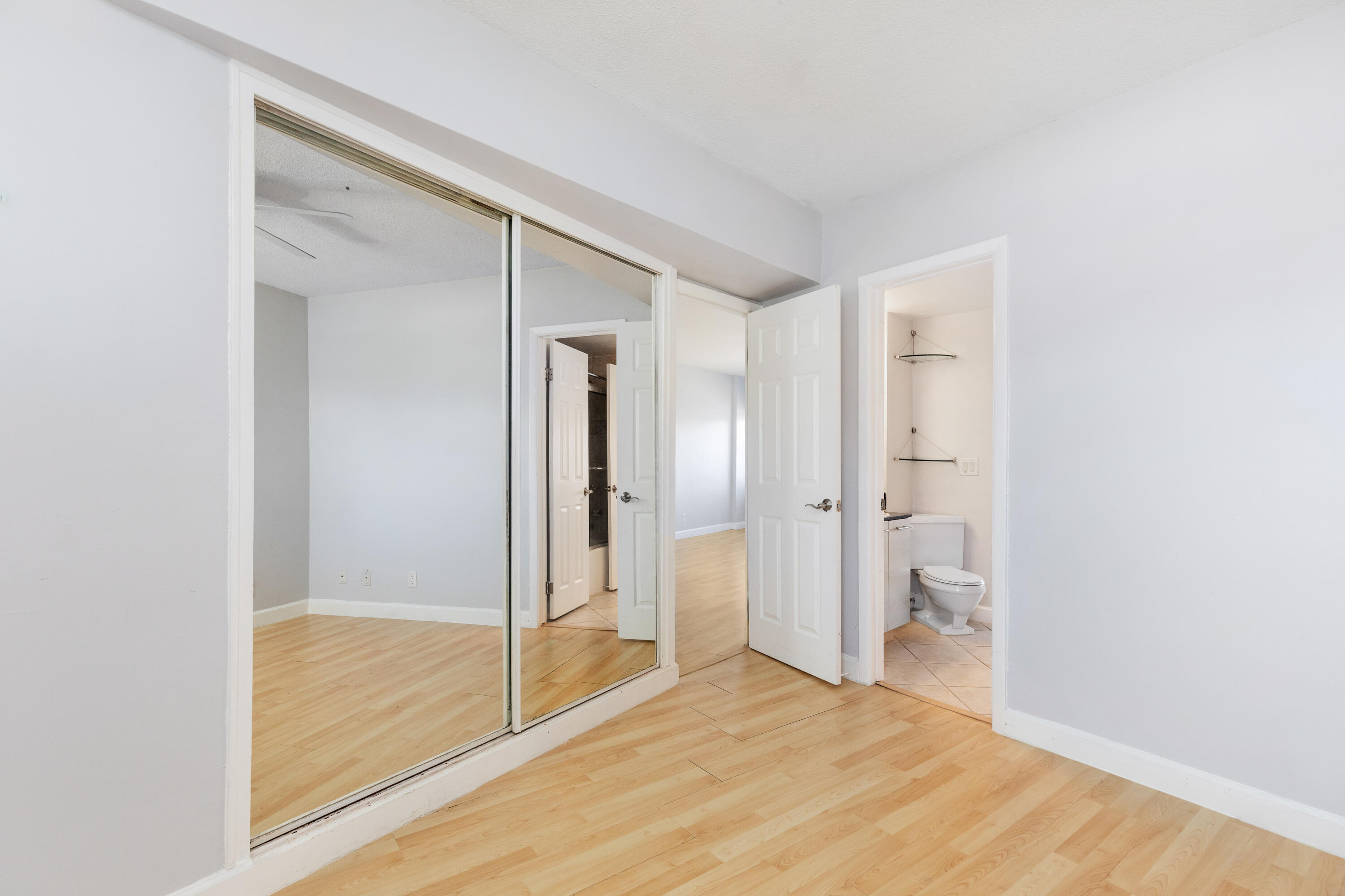 3250 NE 28th #404, Fort Lauderdale FL 33308