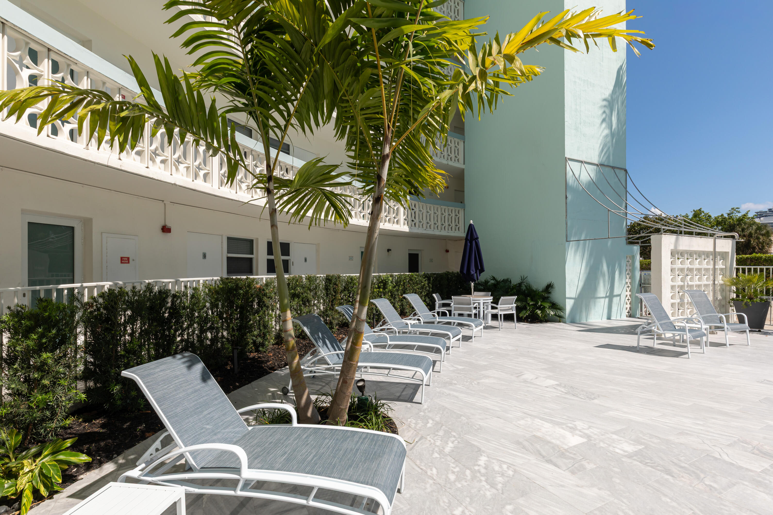 3250 NE 28th #404, Fort Lauderdale FL 33308