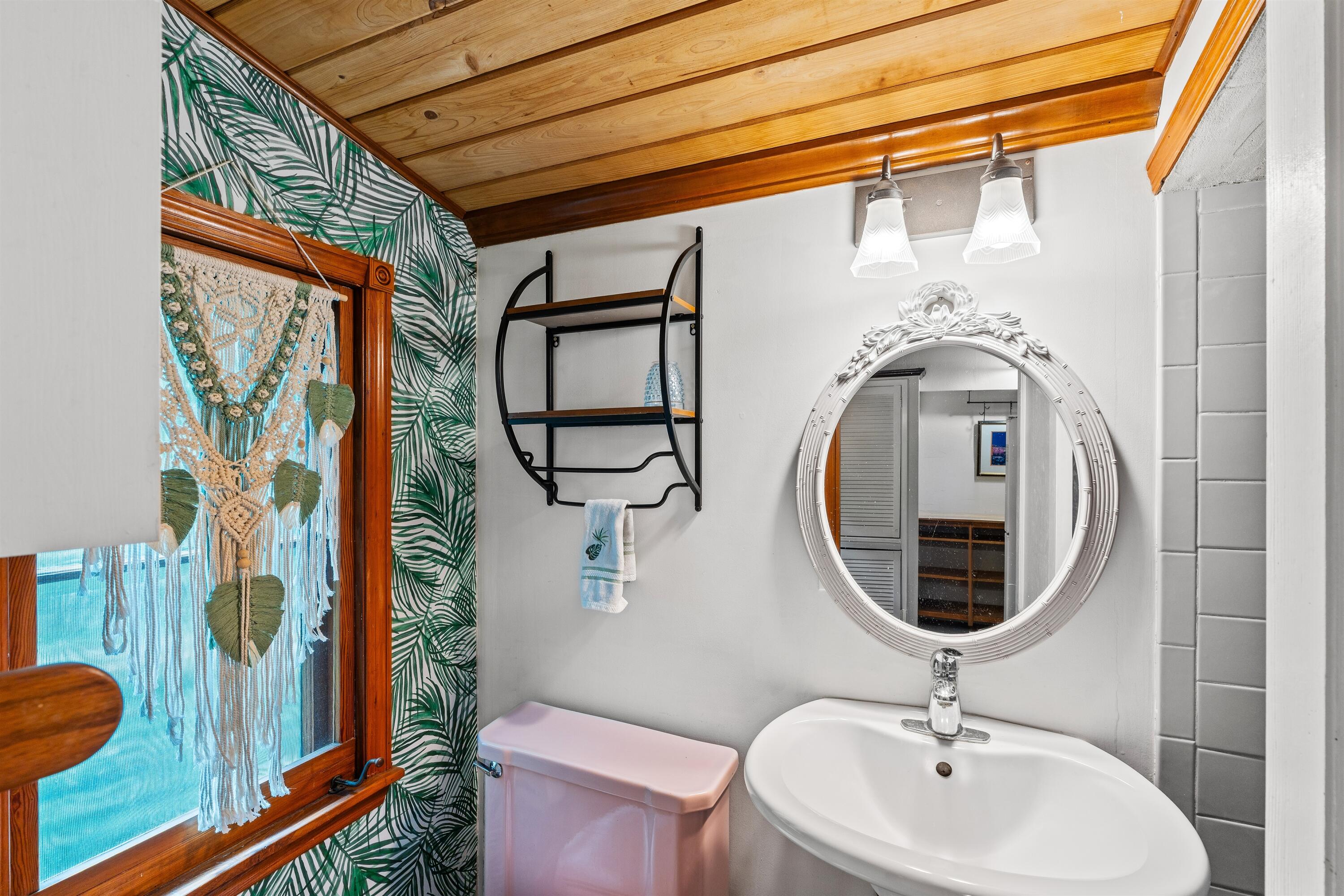 825 Alamanda, Boca Raton FL 33486