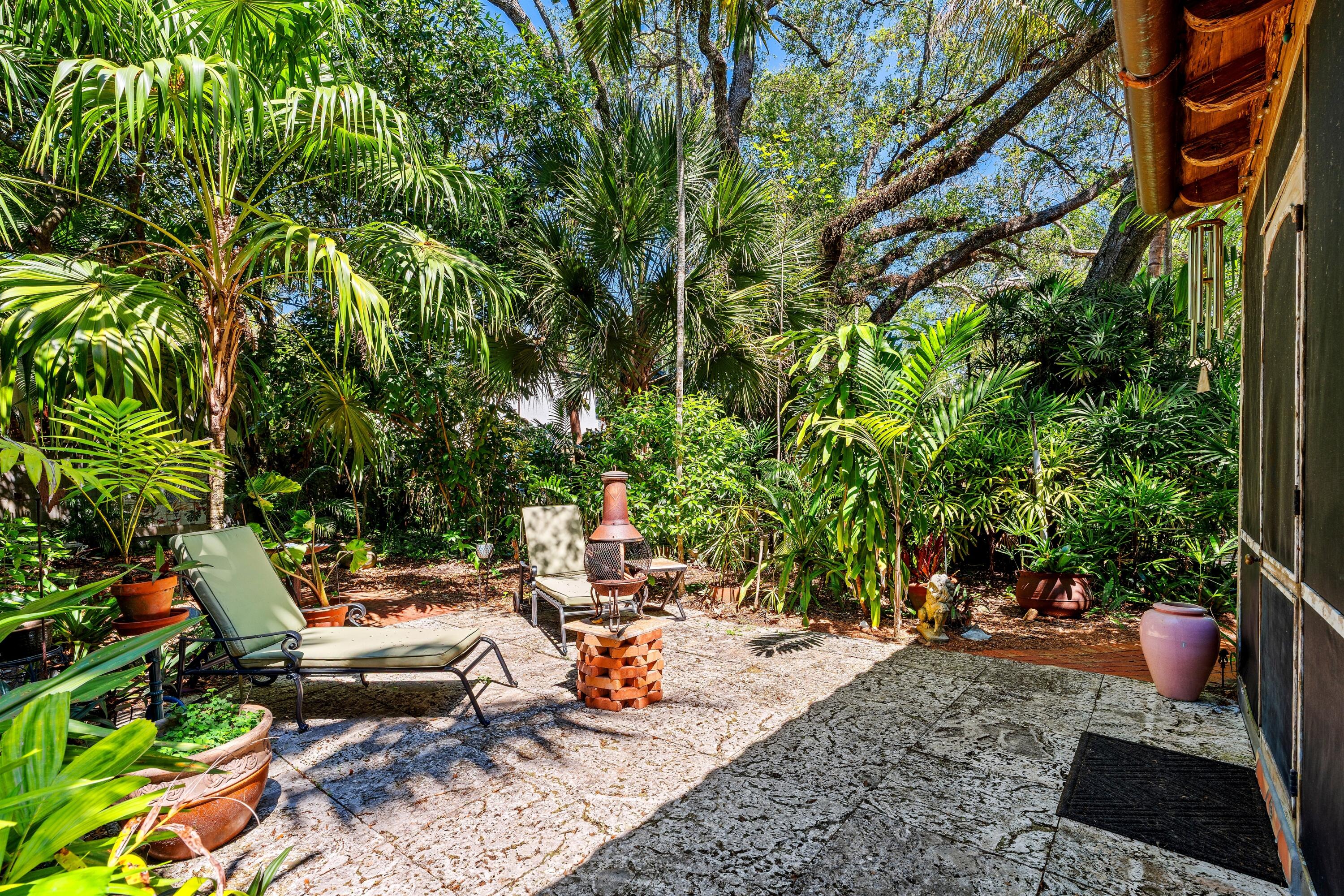 825 Alamanda, Boca Raton FL 33486