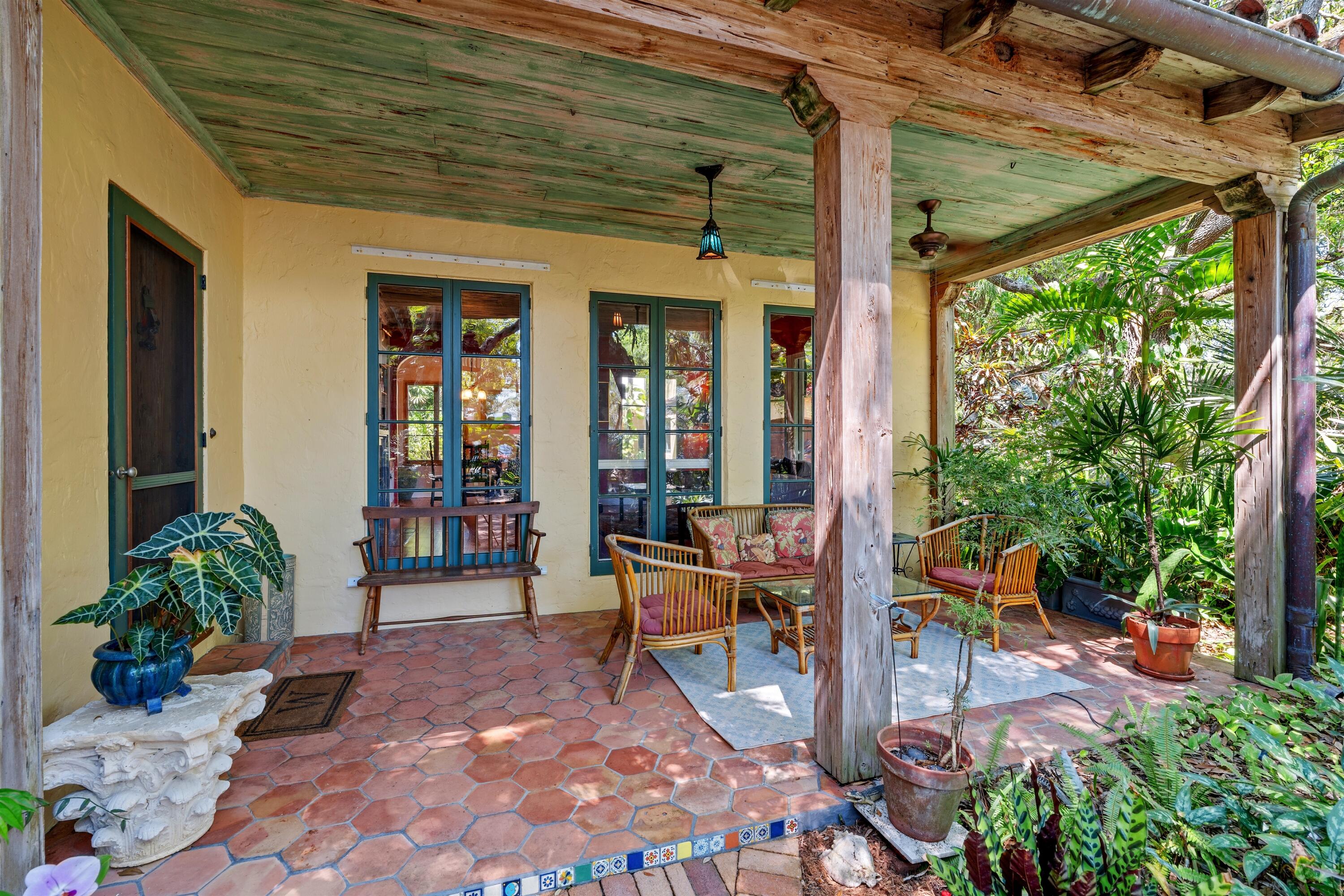 825 Alamanda, Boca Raton FL 33486