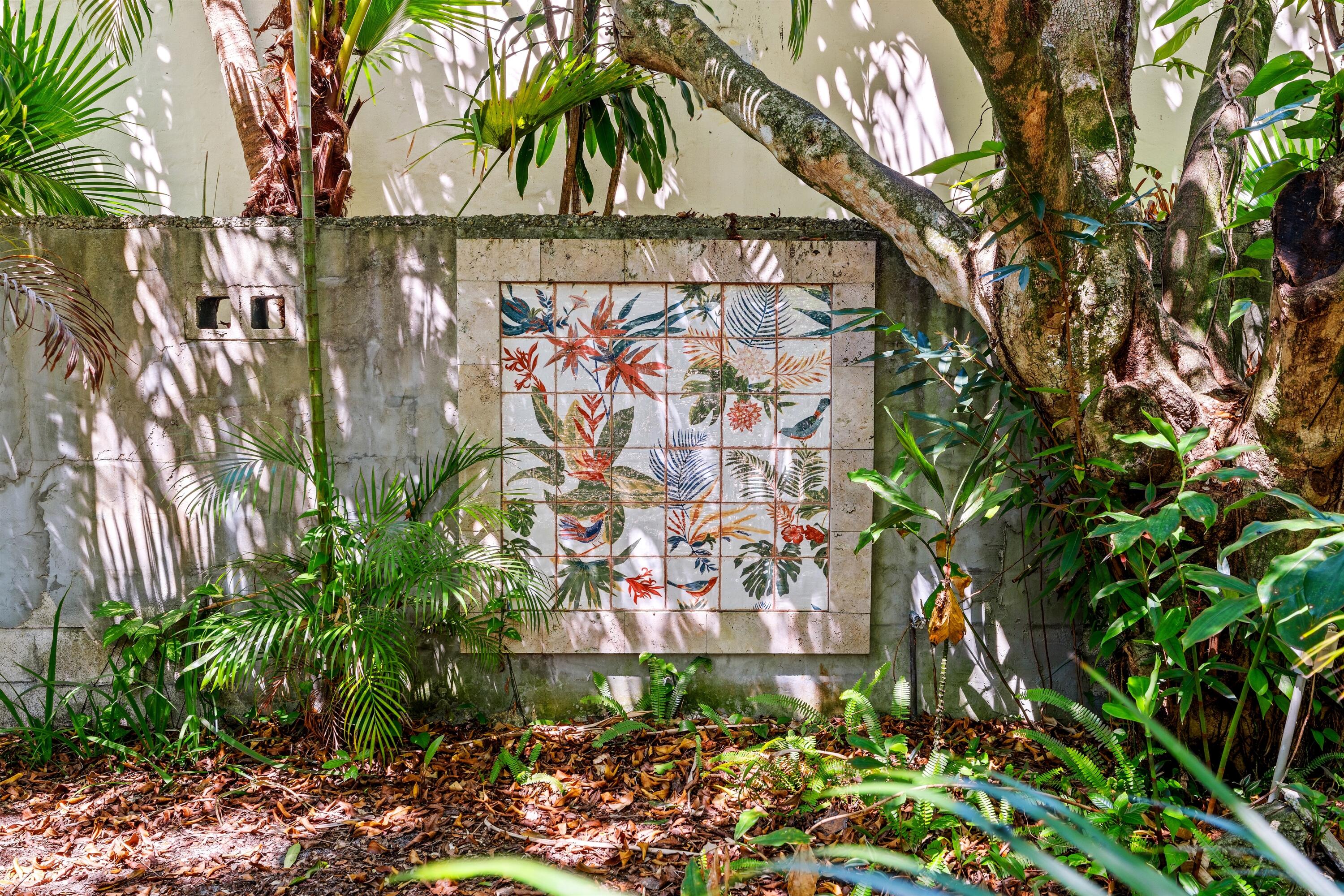 825 Alamanda, Boca Raton FL 33486