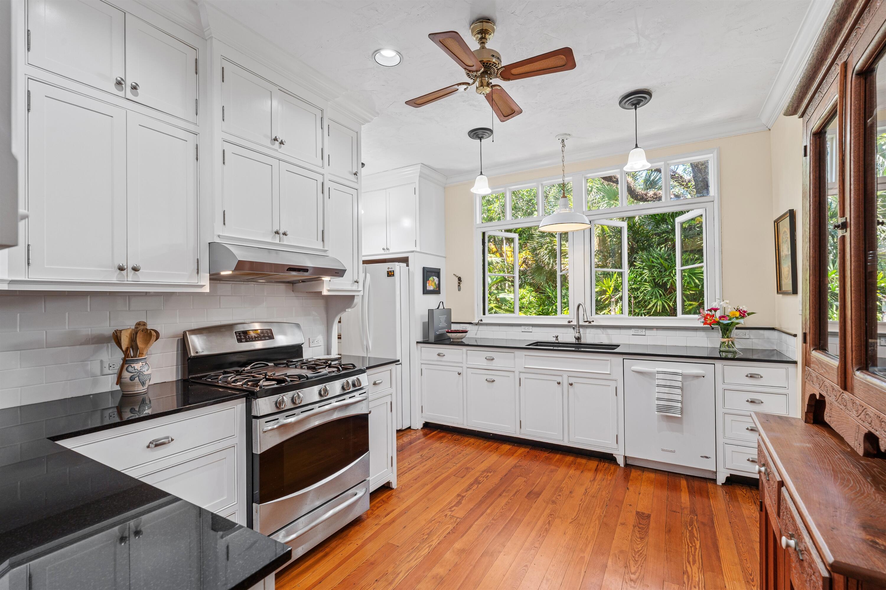 825 Alamanda, Boca Raton FL 33486