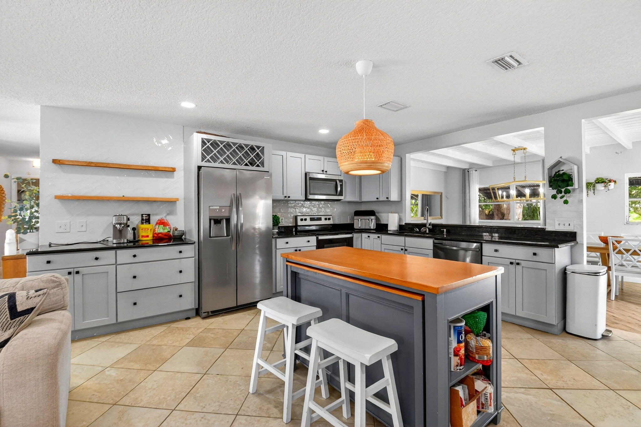 320 Riverdale, Palm Springs FL 33461