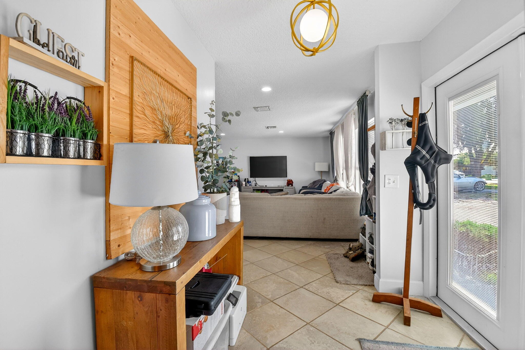 320 Riverdale, Palm Springs FL 33461