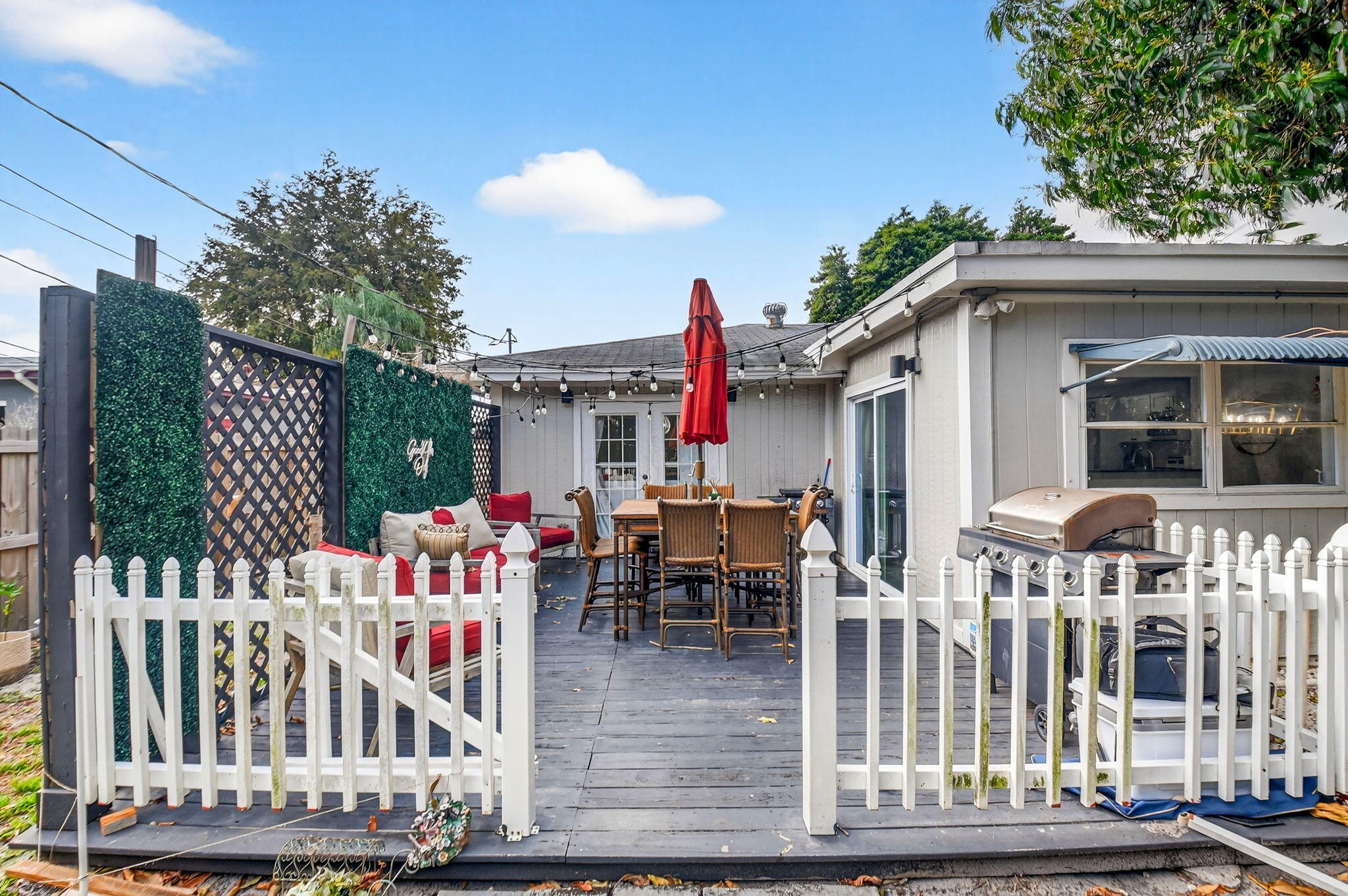 320 Riverdale, Palm Springs FL 33461