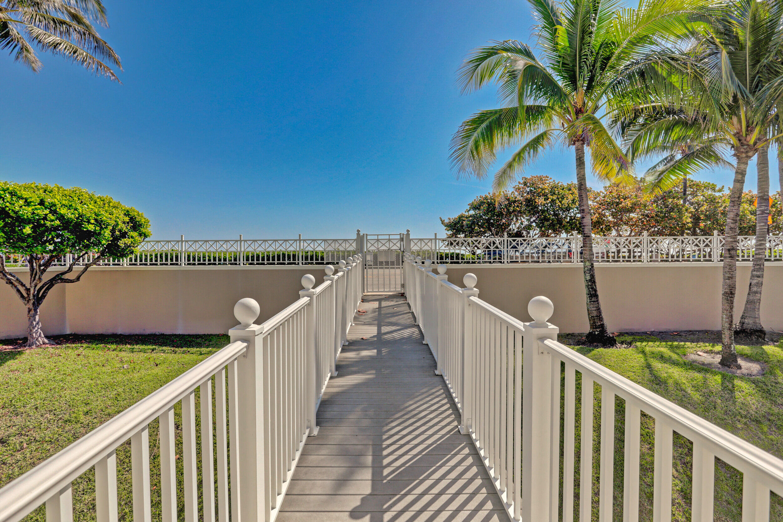 221 Ocean Grande #701, Jupiter FL 33477