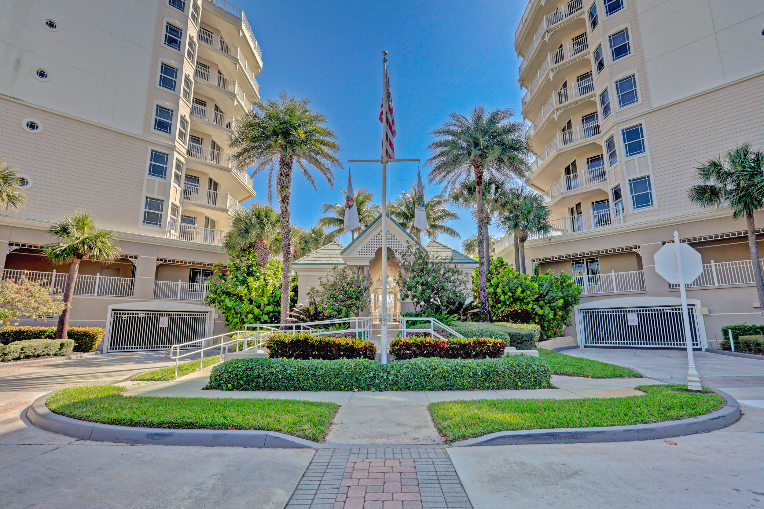 221 Ocean Grande #701, Jupiter FL 33477